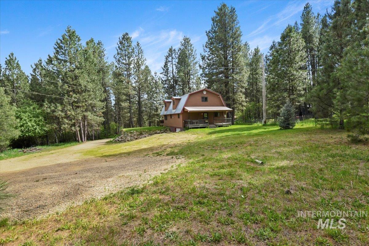 76 W Castle Creek Rd, Garden Valley, Idaho 83622, 3 Bedrooms, 3 Bathrooms, Residential For Sale, Price $699,900,MLS 98948027