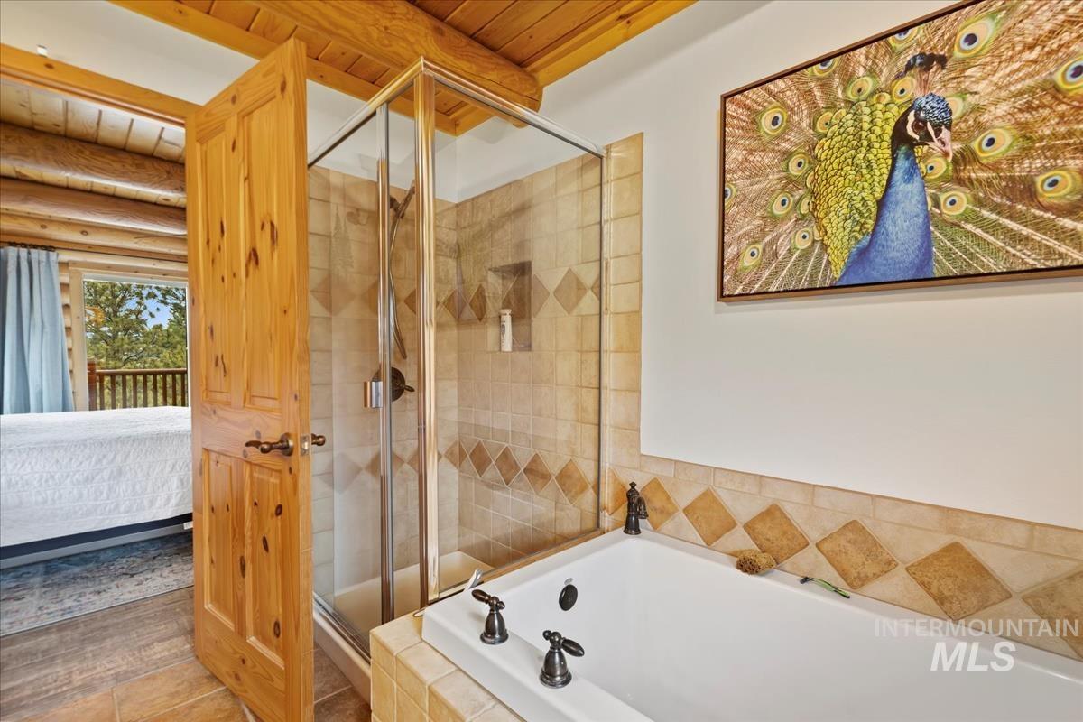 25 Bobcat Court, Garden Valley, Idaho 83622, 5 Bedrooms, 3.5 Bathrooms, Residential For Sale, Price $1,425,000,MLS 98948043