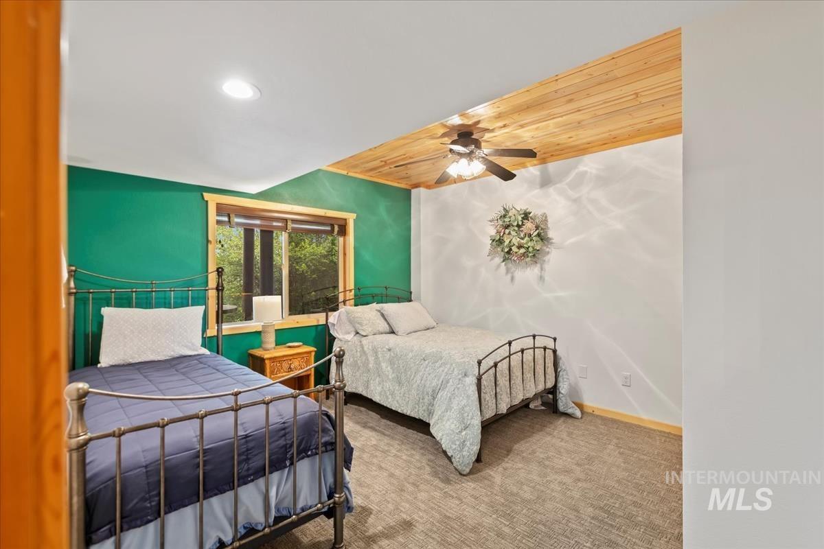 25 Bobcat Court, Garden Valley, Idaho 83622, 5 Bedrooms, 3.5 Bathrooms, Residential For Sale, Price $1,425,000,MLS 98948043