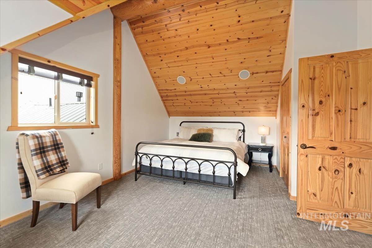 25 Bobcat Court, Garden Valley, Idaho 83622, 5 Bedrooms, 3.5 Bathrooms, Residential For Sale, Price $1,425,000,MLS 98948043