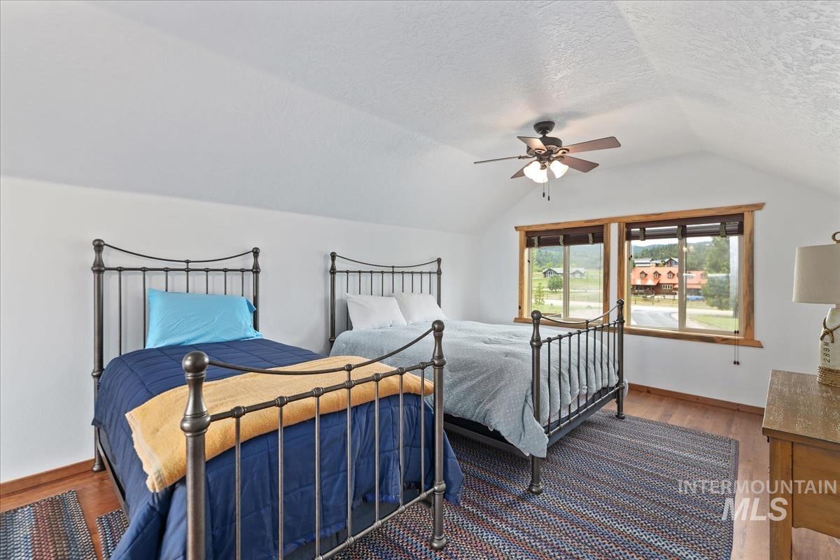 25 Bobcat Court, Garden Valley, Idaho 83622, 5 Bedrooms, 3.5 Bathrooms, Residential For Sale, Price $1,425,000,MLS 98948043