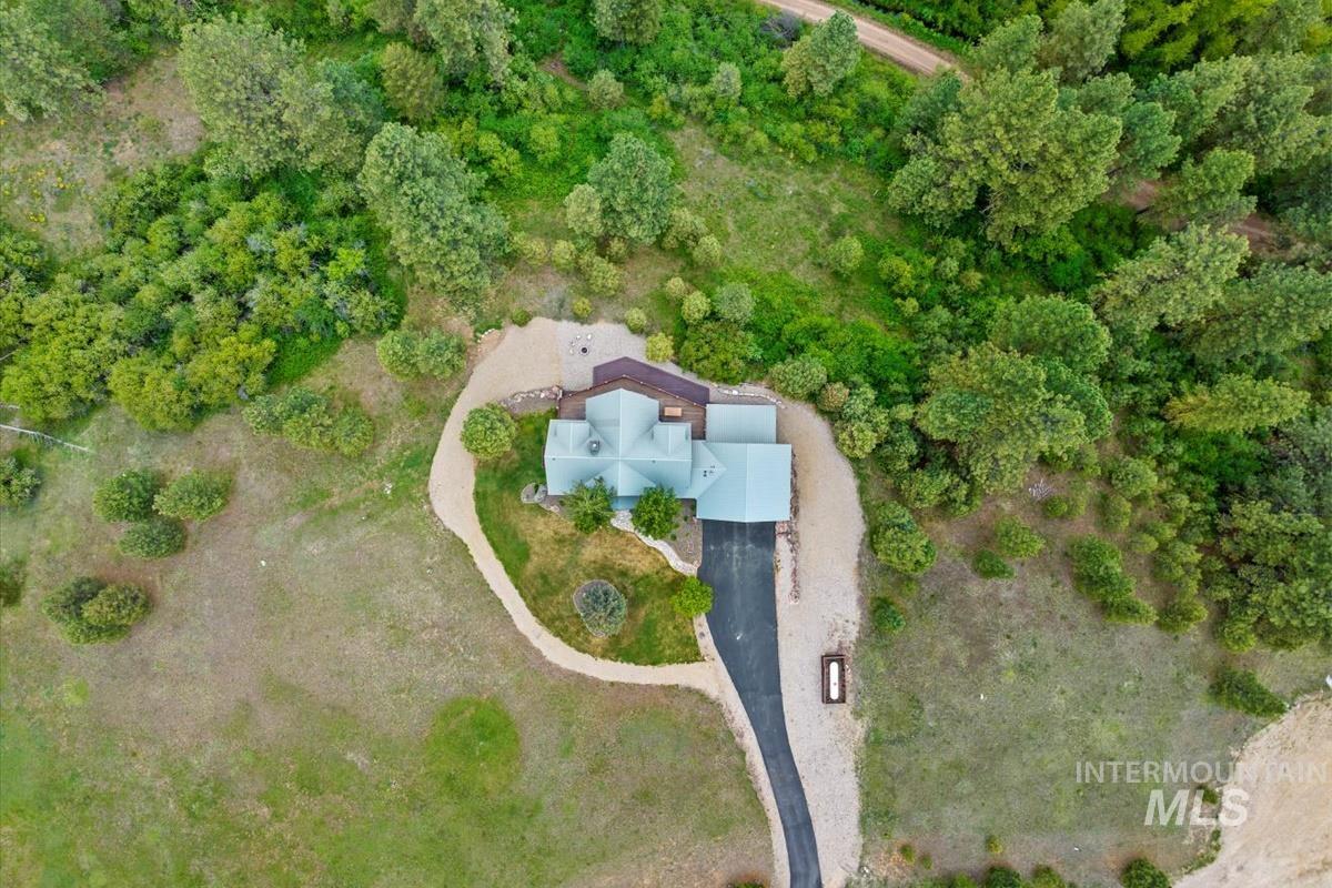 25 Bobcat Court, Garden Valley, Idaho 83622, 5 Bedrooms, 3.5 Bathrooms, Residential For Sale, Price $1,425,000,MLS 98948043