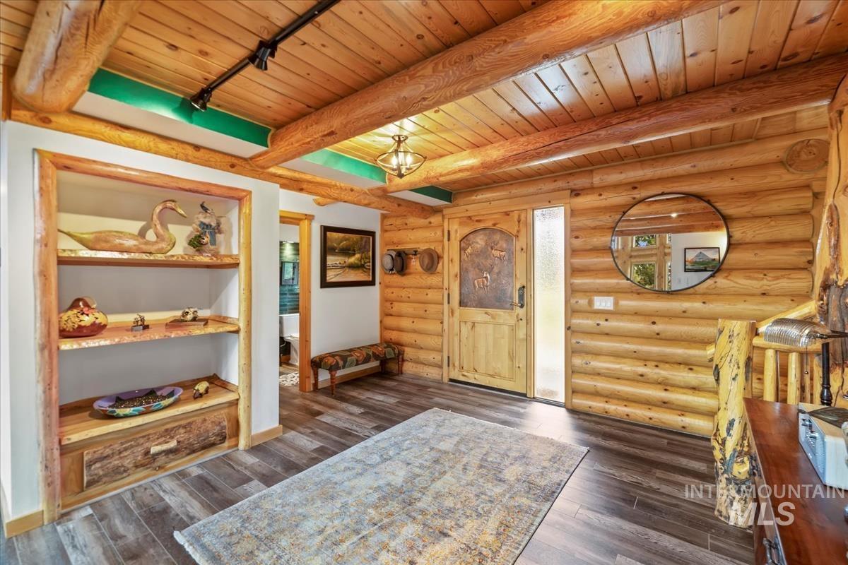 25 Bobcat Court, Garden Valley, Idaho 83622, 5 Bedrooms, 3.5 Bathrooms, Residential For Sale, Price $1,425,000,MLS 98948043