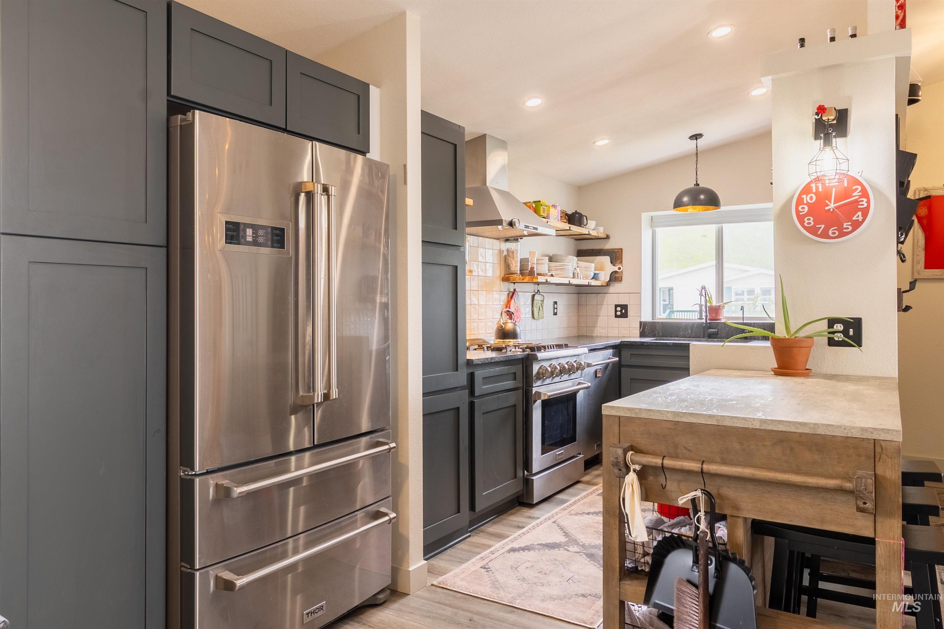 609 N Almon, Moscow, Idaho 83843, 3 Bedrooms, 2 Bathrooms, Residential For Sale, Price $140,000,MLS 98948059