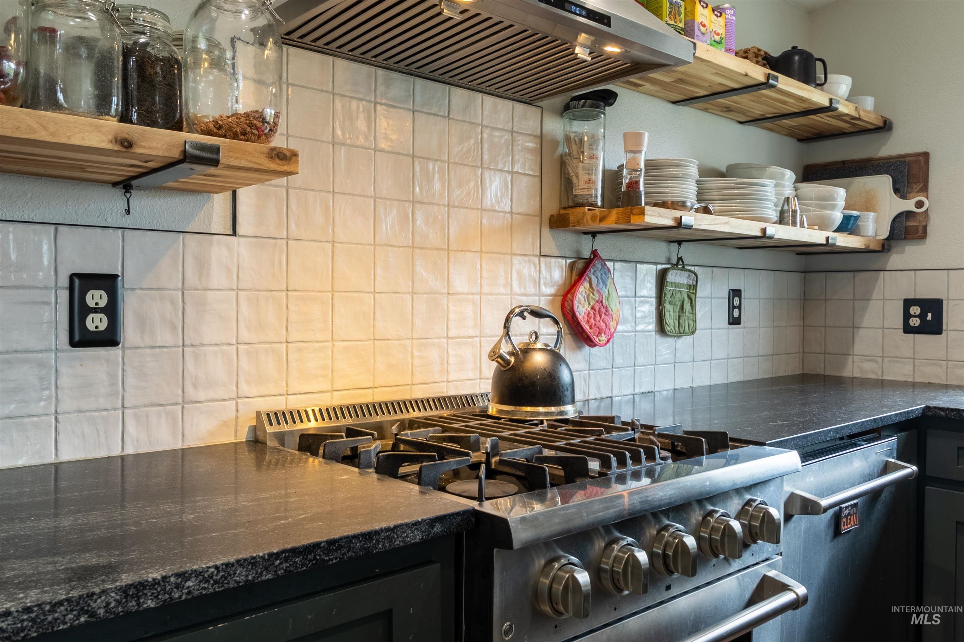 609 N Almon, Moscow, Idaho 83843, 3 Bedrooms, 2 Bathrooms, Residential For Sale, Price $140,000,MLS 98948059