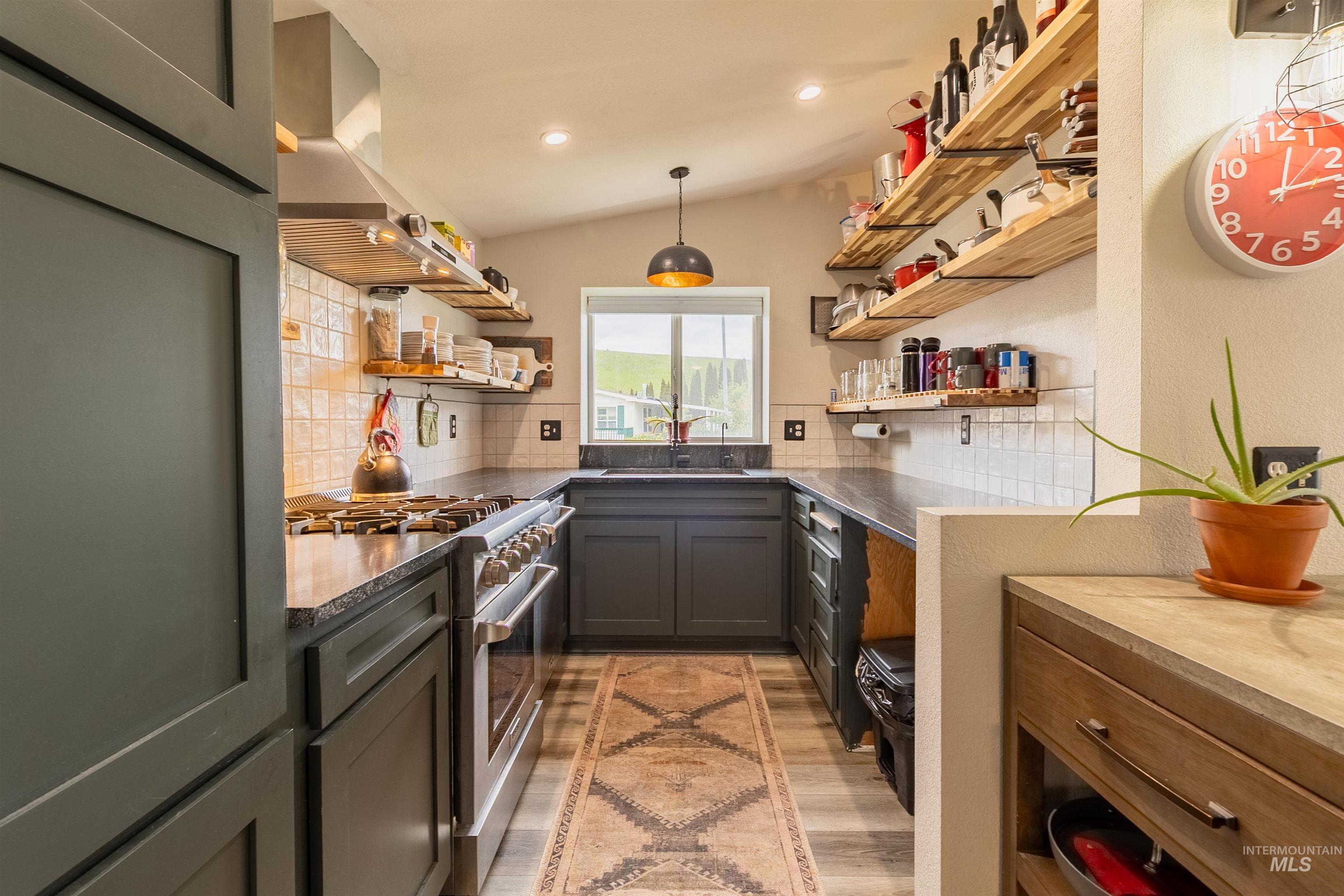 609 N Almon, Moscow, Idaho 83843, 3 Bedrooms, 2 Bathrooms, Residential For Sale, Price $140,000,MLS 98948059