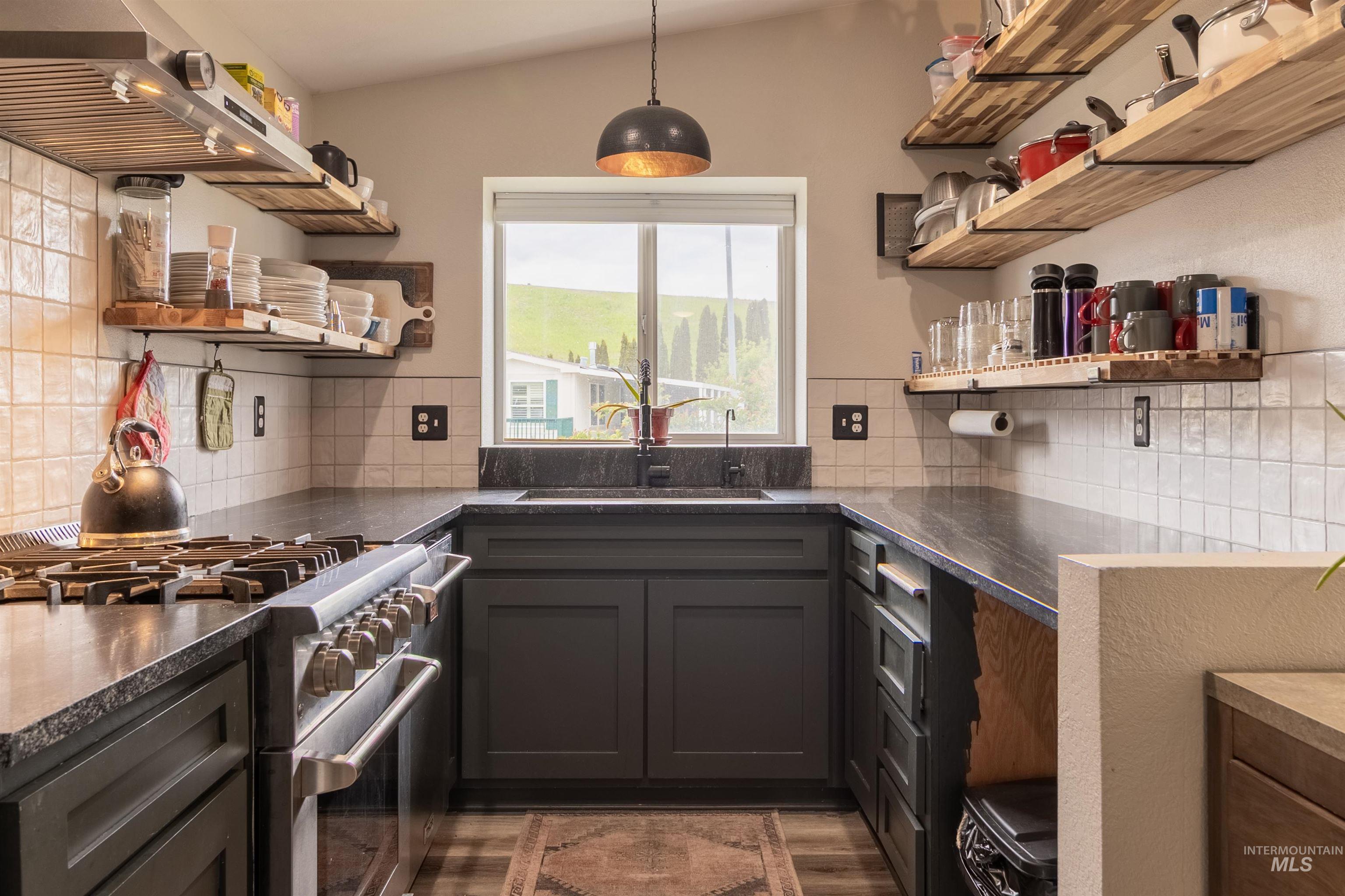 609 N Almon, Moscow, Idaho 83843, 3 Bedrooms, 2 Bathrooms, Residential For Sale, Price $140,000,MLS 98948059