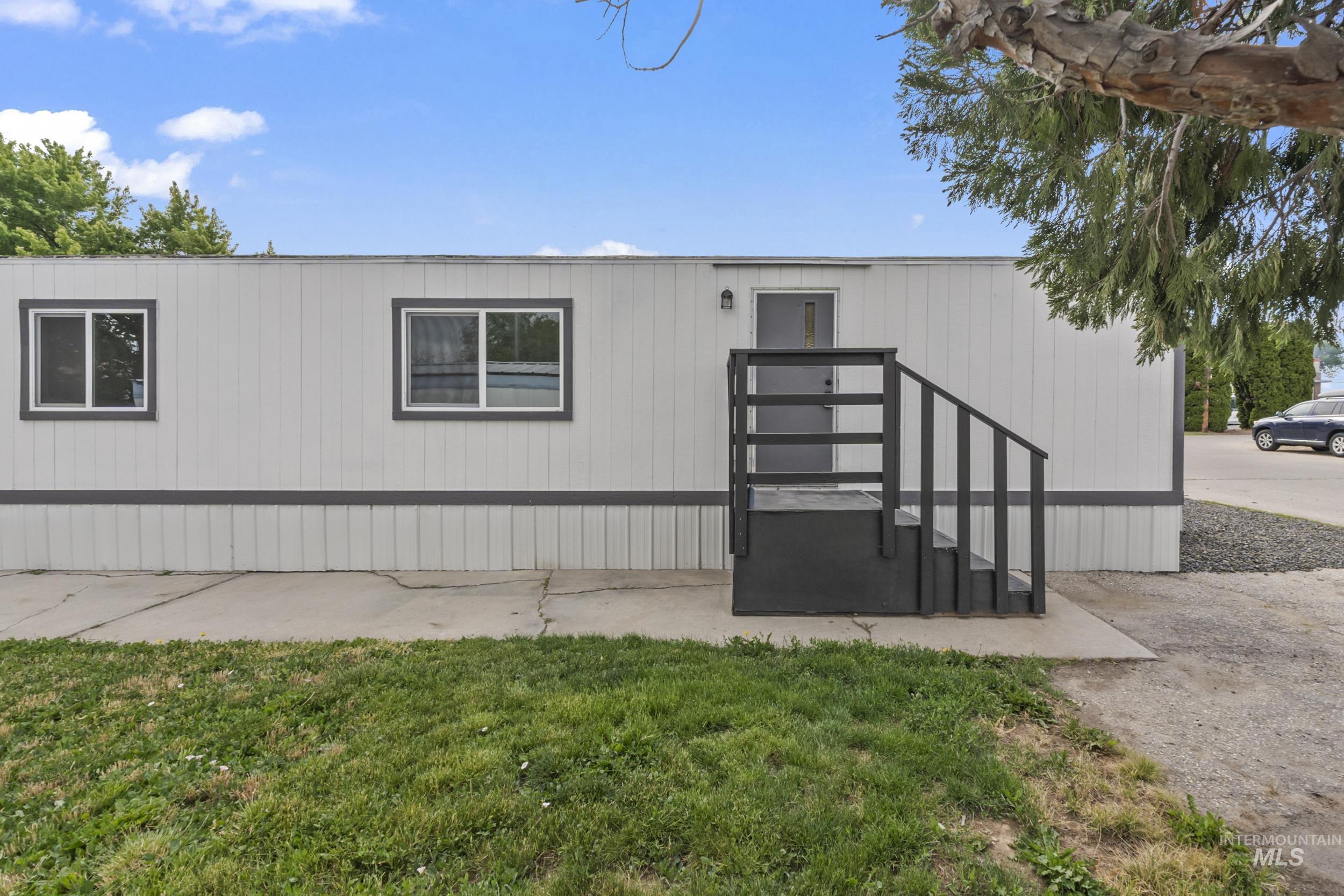 8417 W. Fairview Ave, Boise, Idaho 83704, 3 Bedrooms, 1 Bathroom, Residential For Sale, Price $75,000,MLS 98948089
