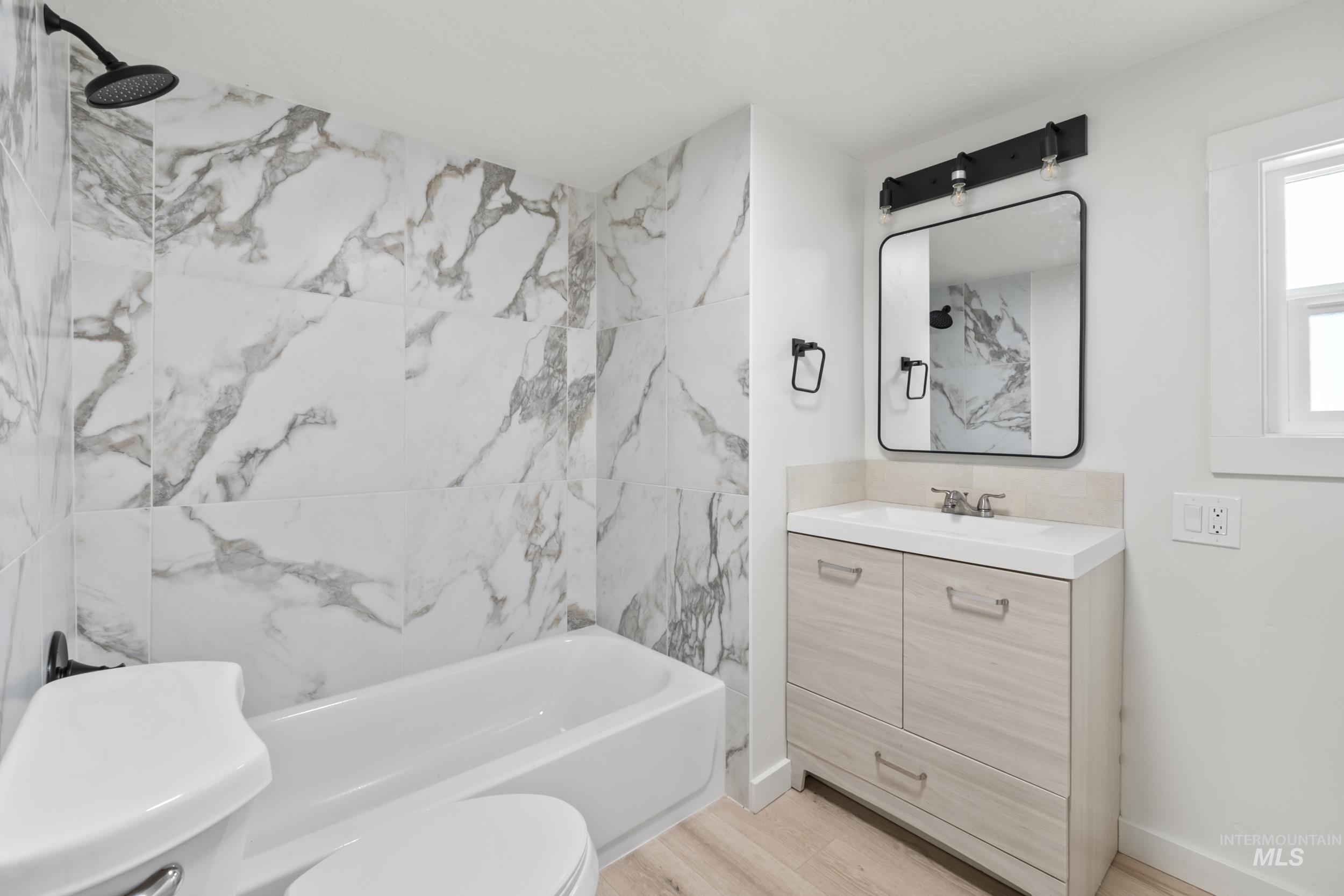 8417 W. Fairview Ave, Boise, Idaho 83704, 3 Bedrooms, 1 Bathroom, Residential For Sale, Price $75,000,MLS 98948089