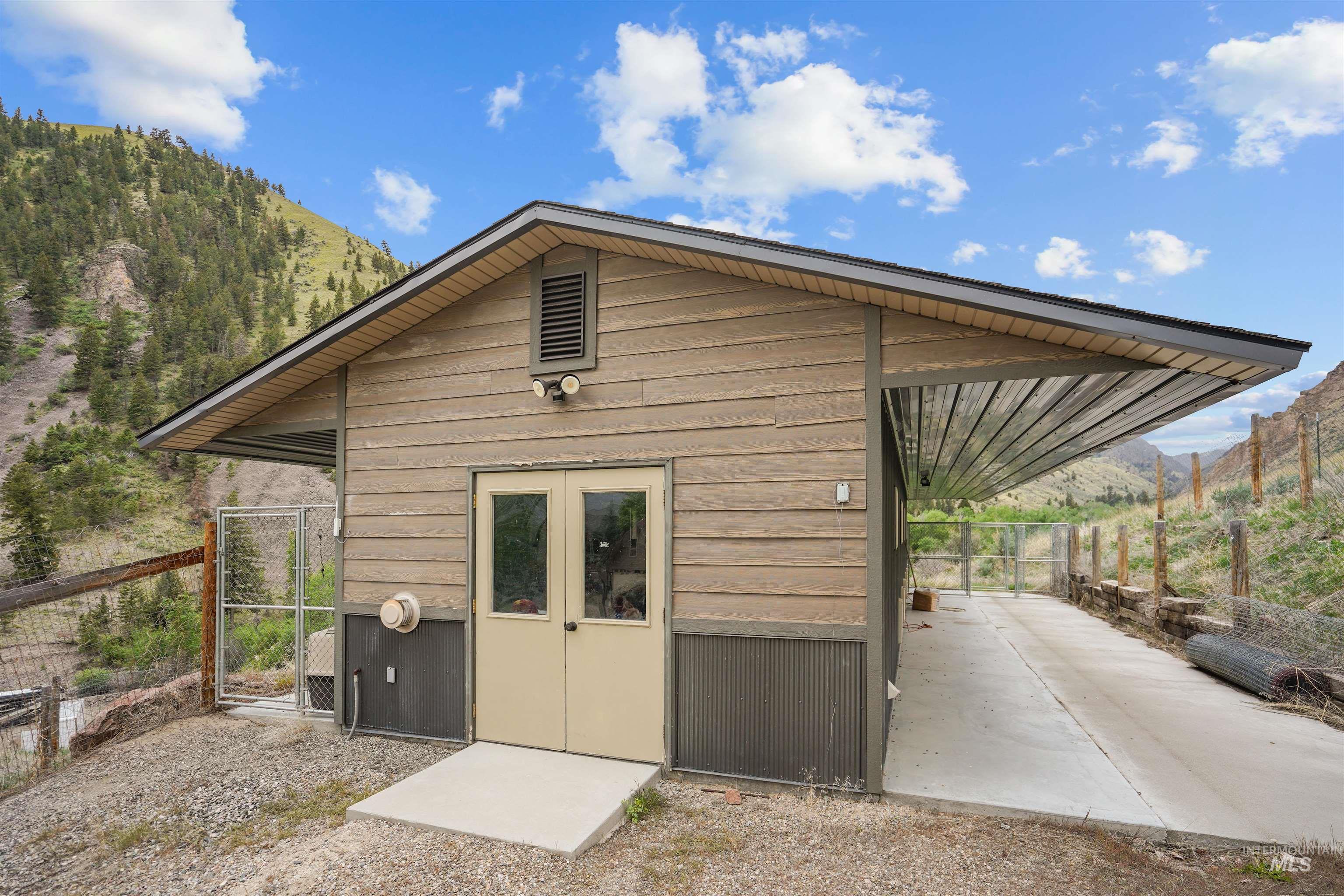 9 Autumn Blaze Lane, Salmon, Idaho 83467, 5 Bedrooms, 3.5 Bathrooms, Residential For Sale, Price $1,200,000,MLS 98948091