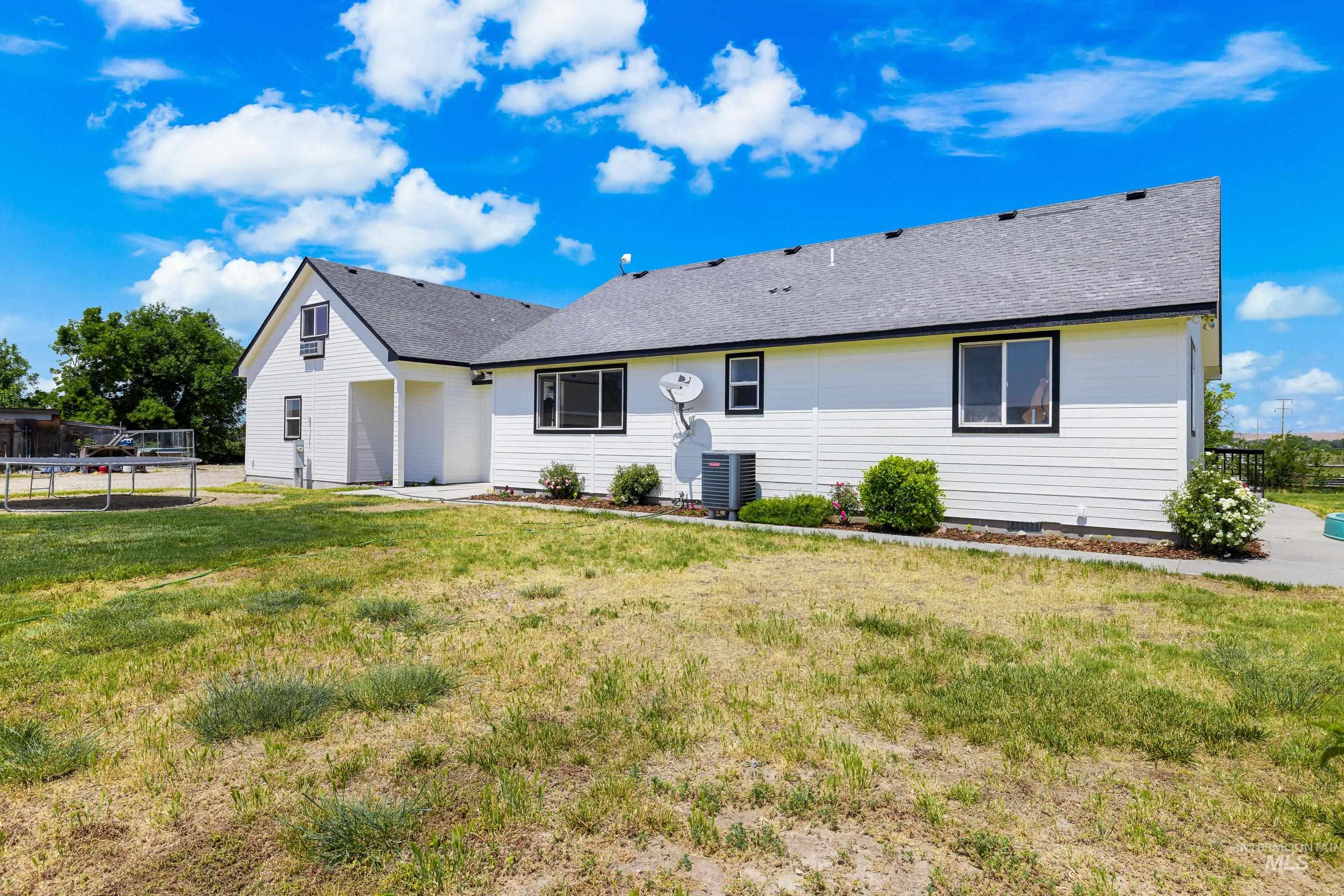 1415 Morehouse, Emmett, Idaho 83617, 3 Bedrooms, 2 Bathrooms, Residential For Sale, Price $845,800,MLS 98948107