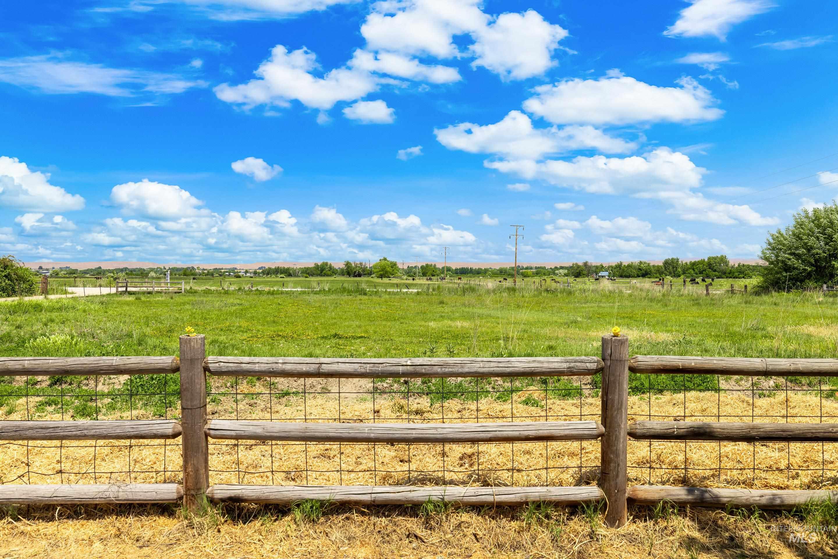 1415 Morehouse, Emmett, Idaho 83617, 3 Bedrooms, 2 Bathrooms, Residential For Sale, Price $845,800,MLS 98948107