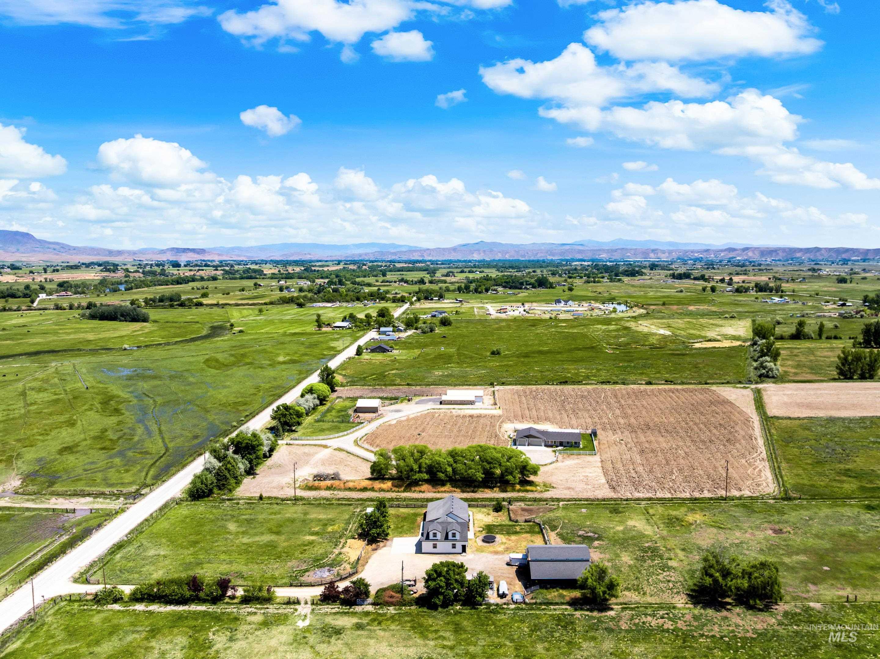 1415 Morehouse, Emmett, Idaho 83617, 3 Bedrooms, 2 Bathrooms, Residential For Sale, Price $845,800,MLS 98948107