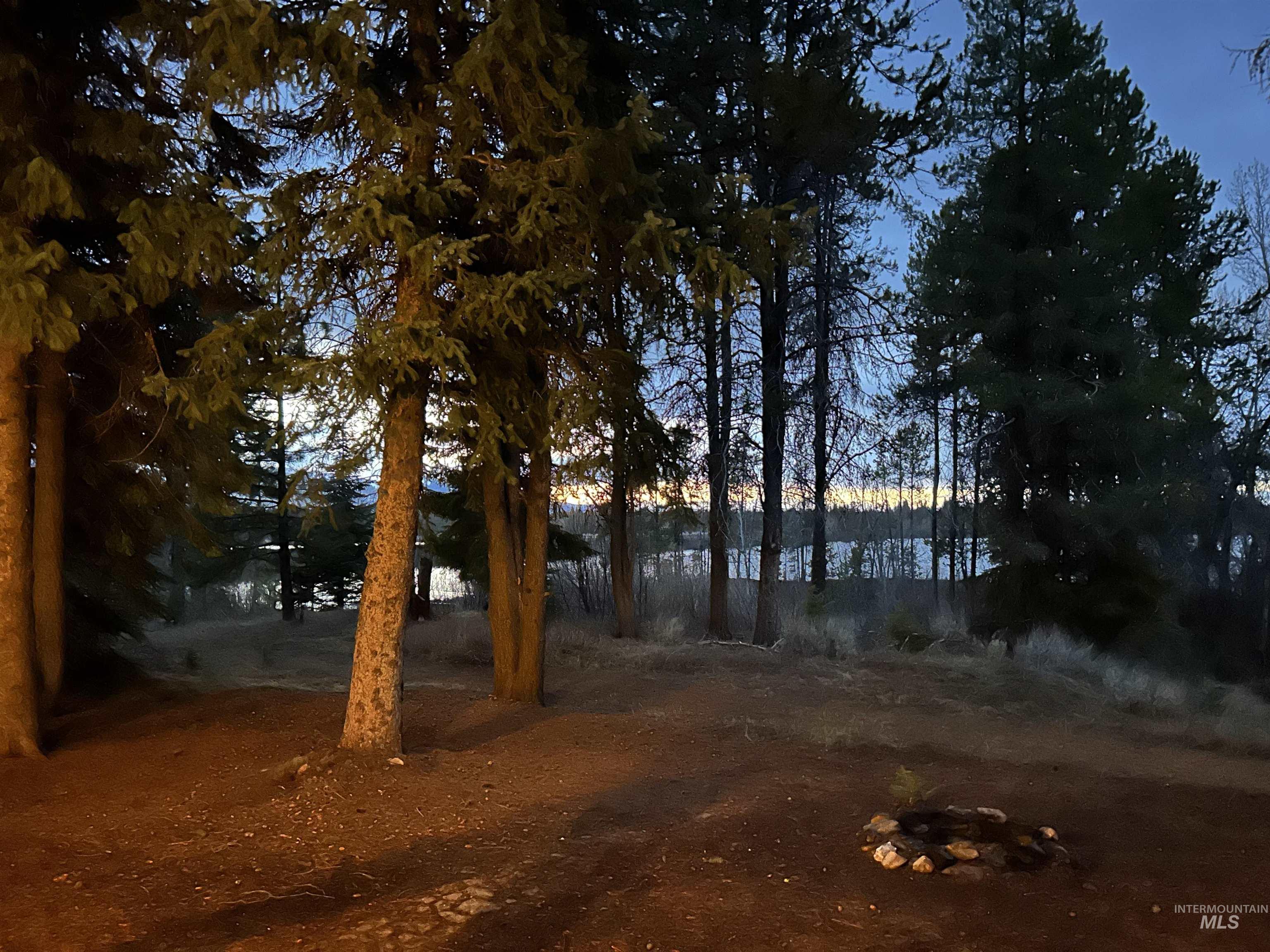 136 Paradise Lane, Donnelly, Idaho 83615, 3 Bedrooms, 2 Bathrooms, Residential For Sale, Price $925,000,MLS 98948134