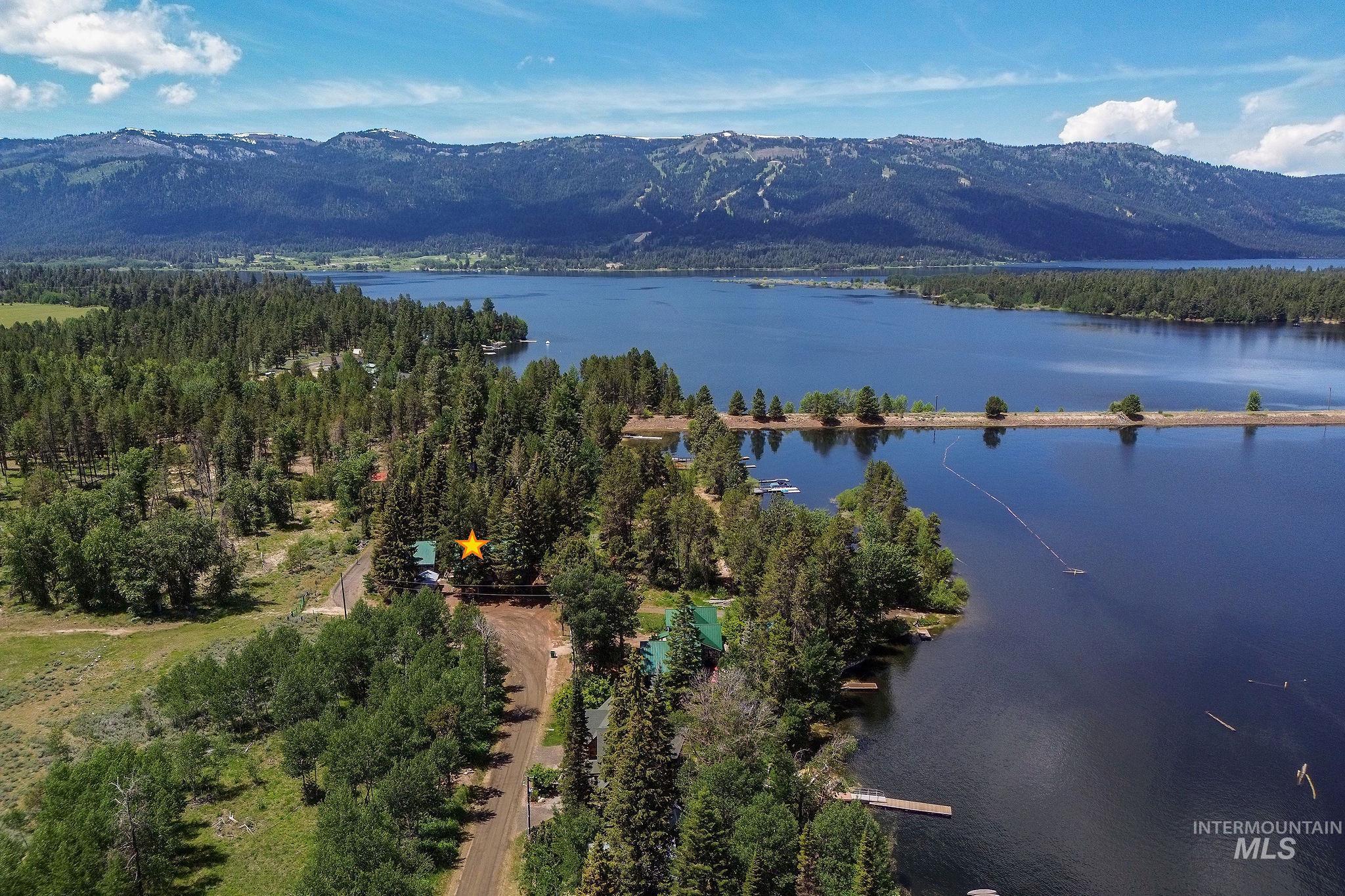 136 Paradise Lane, Donnelly, Idaho 83615, 3 Bedrooms, 2 Bathrooms, Residential For Sale, Price $925,000,MLS 98948134