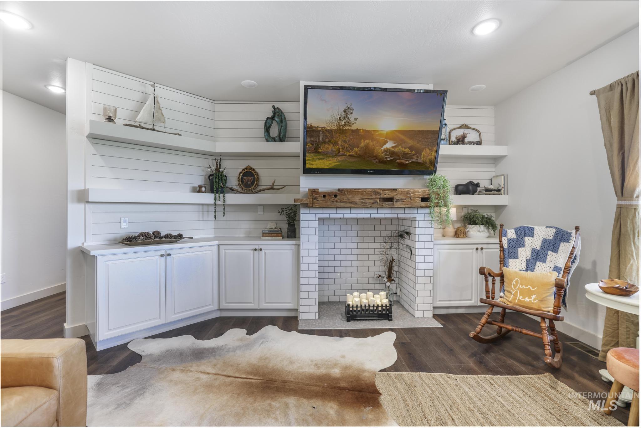 91 W 200 S, Burley, Idaho 83318, 5 Bedrooms, 2.5 Bathrooms, Residential For Sale, Price $699,950,MLS 98948137