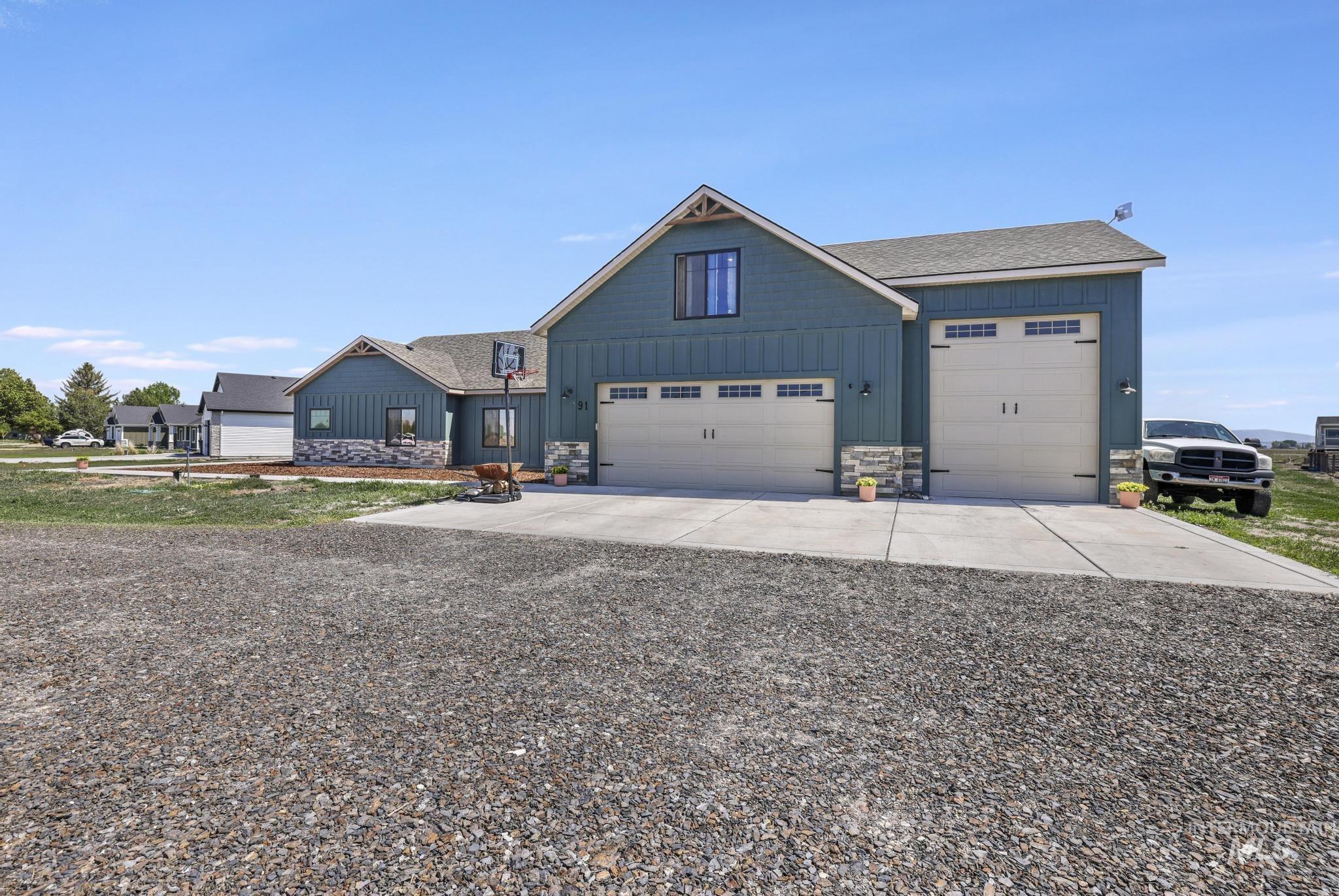 91 W 200 S, Burley, Idaho 83318, 5 Bedrooms, 2.5 Bathrooms, Residential For Sale, Price $699,950,MLS 98948137