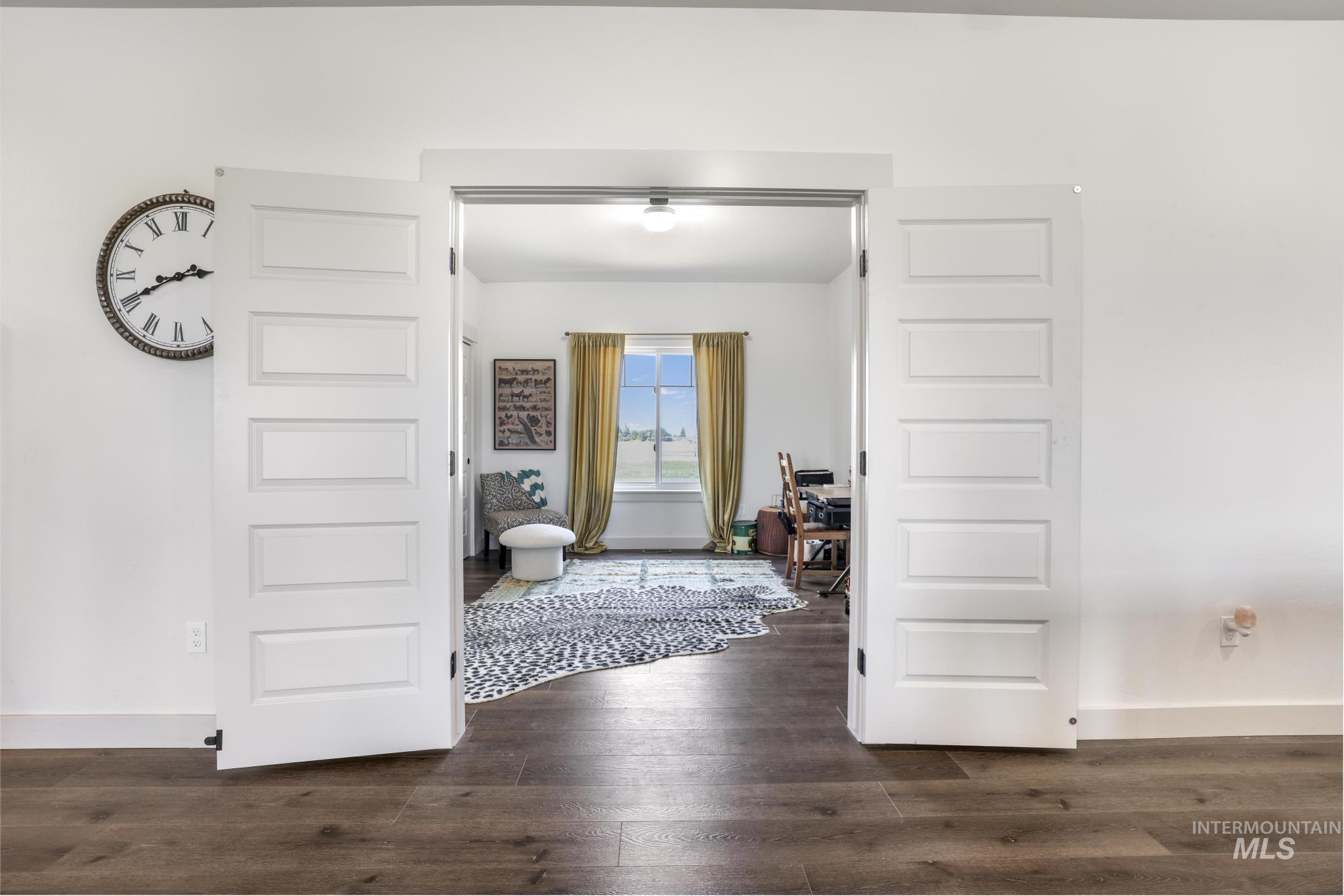 91 W 200 S, Burley, Idaho 83318, 5 Bedrooms, 2.5 Bathrooms, Residential For Sale, Price $699,950,MLS 98948137