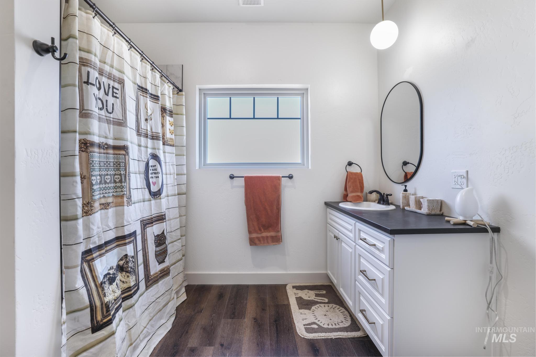 91 W 200 S, Burley, Idaho 83318, 5 Bedrooms, 2.5 Bathrooms, Residential For Sale, Price $699,950,MLS 98948137