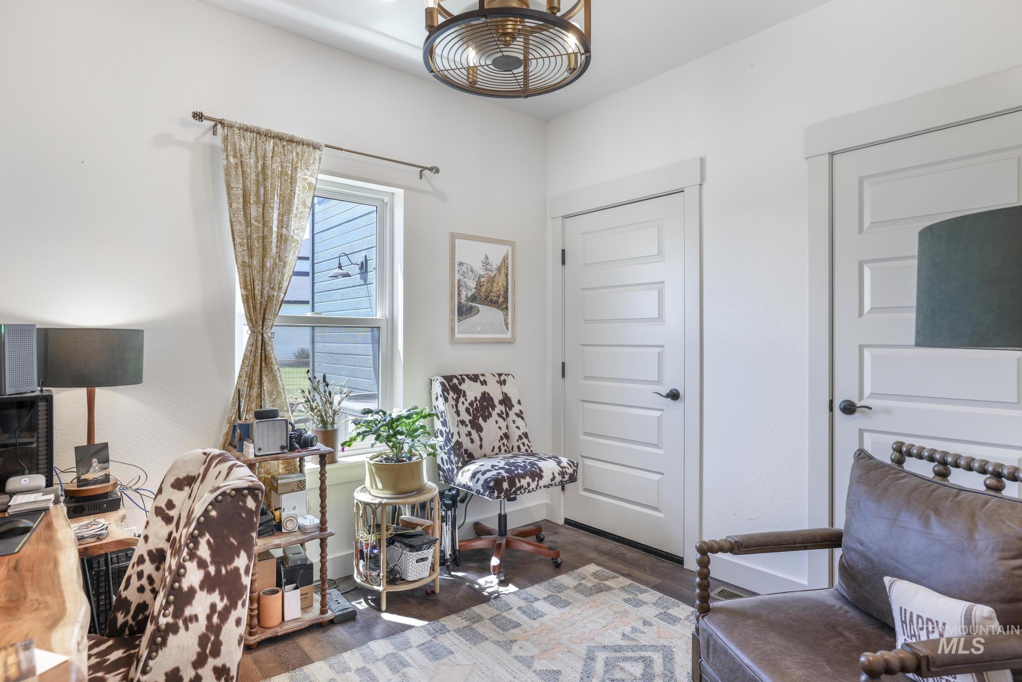 91 W 200 S, Burley, Idaho 83318, 5 Bedrooms, 2.5 Bathrooms, Residential For Sale, Price $699,950,MLS 98948137