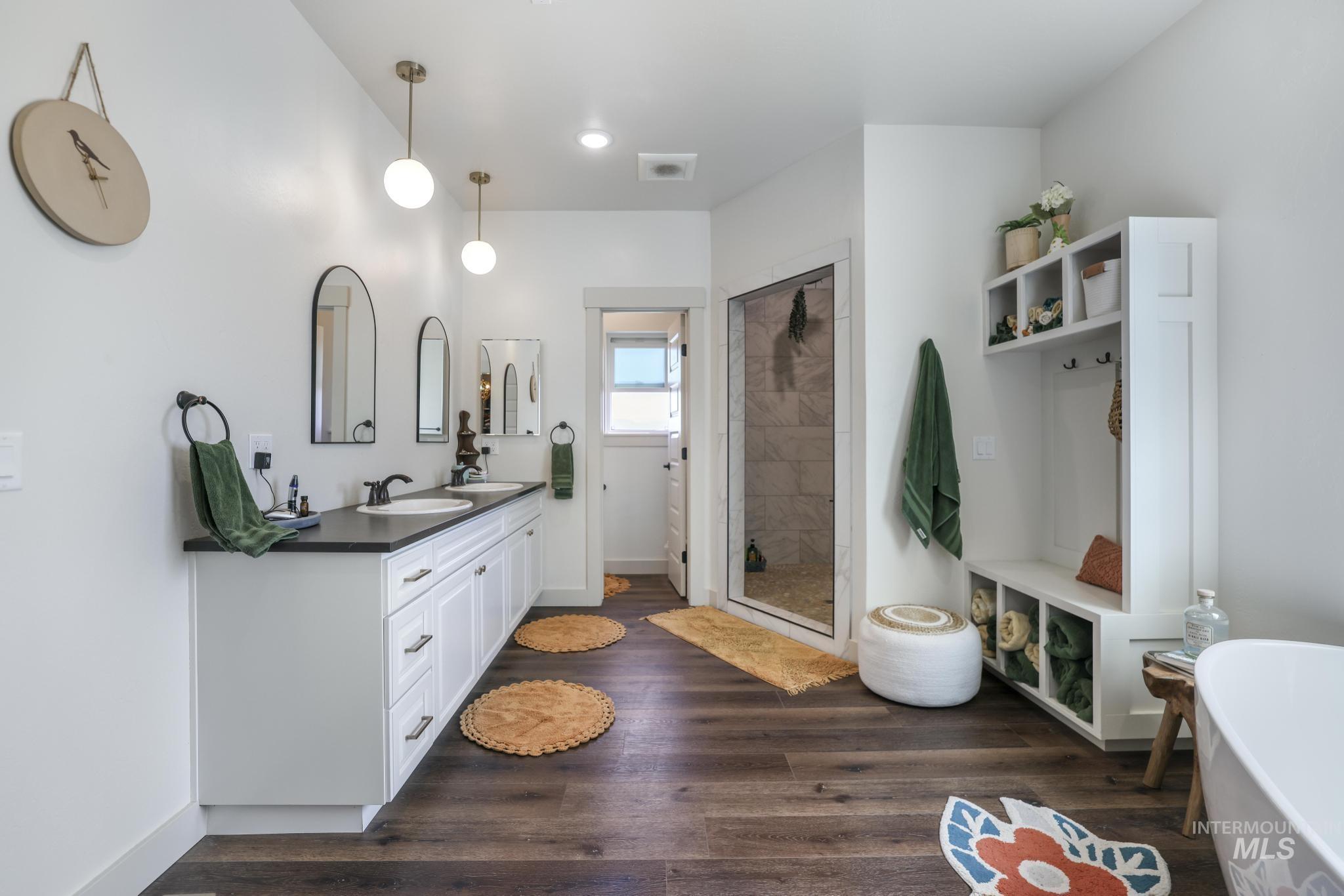 91 W 200 S, Burley, Idaho 83318, 5 Bedrooms, 2.5 Bathrooms, Residential For Sale, Price $699,950,MLS 98948137