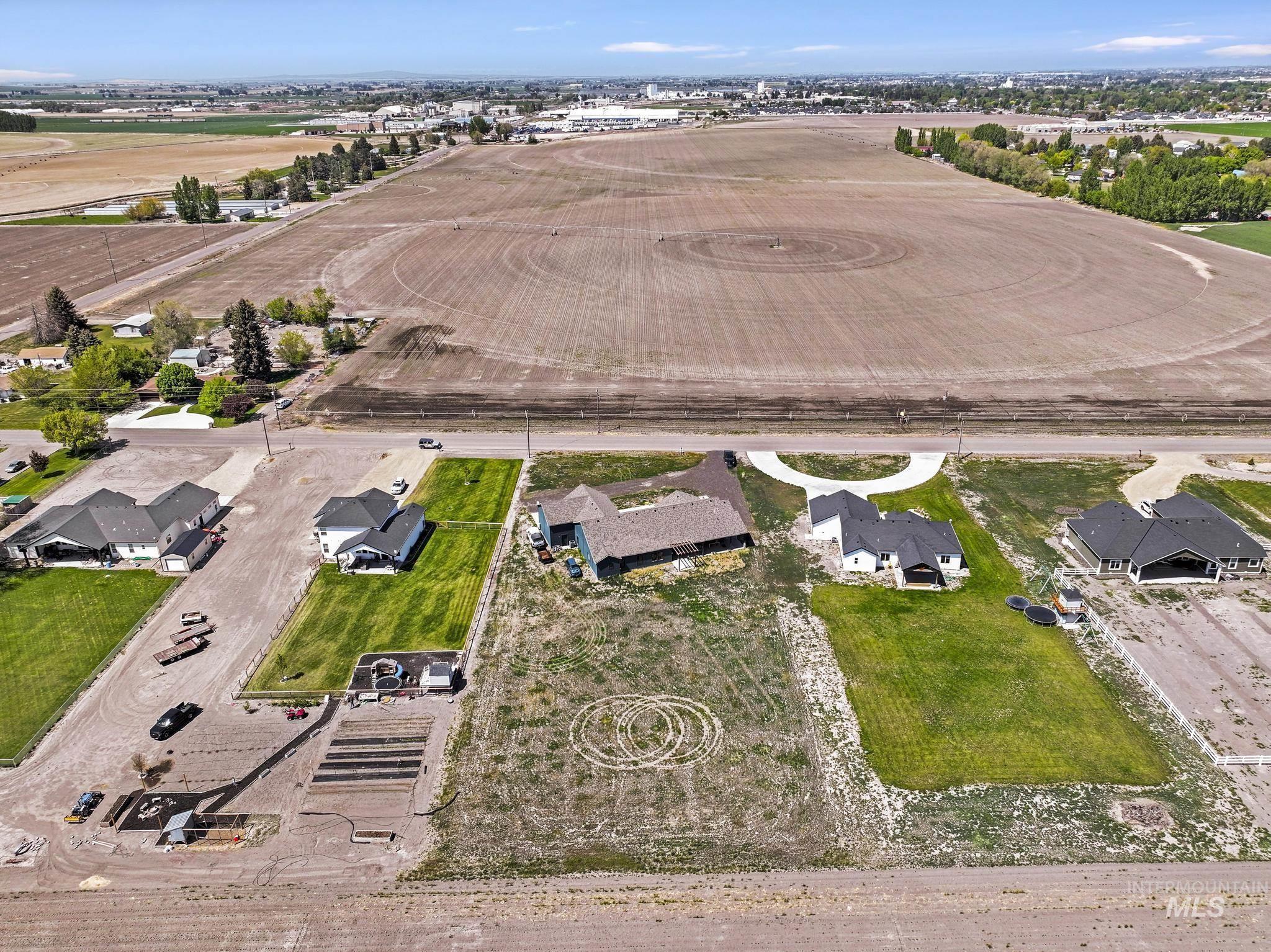 91 W 200 S, Burley, Idaho 83318, 5 Bedrooms, 2.5 Bathrooms, Residential For Sale, Price $699,950,MLS 98948137