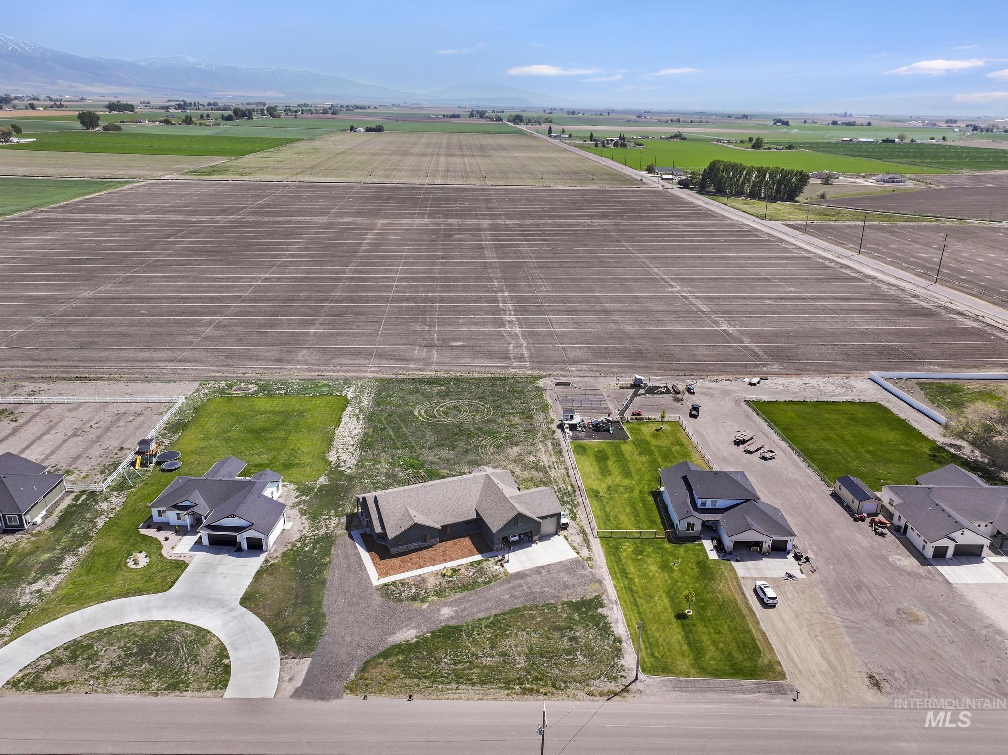 91 W 200 S, Burley, Idaho 83318, 5 Bedrooms, 2.5 Bathrooms, Residential For Sale, Price $699,950,MLS 98948137