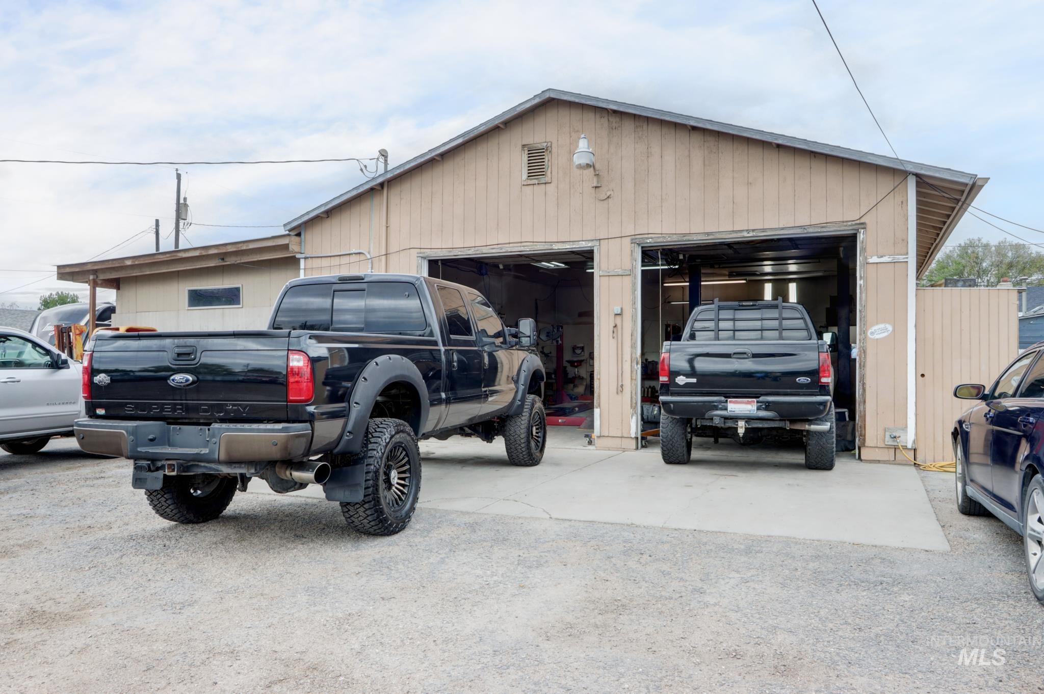 1647 Garrity Blvd, Nampa, Idaho 83687, Business/Commercial For Sale, Price $1,500,000,MLS 98948182