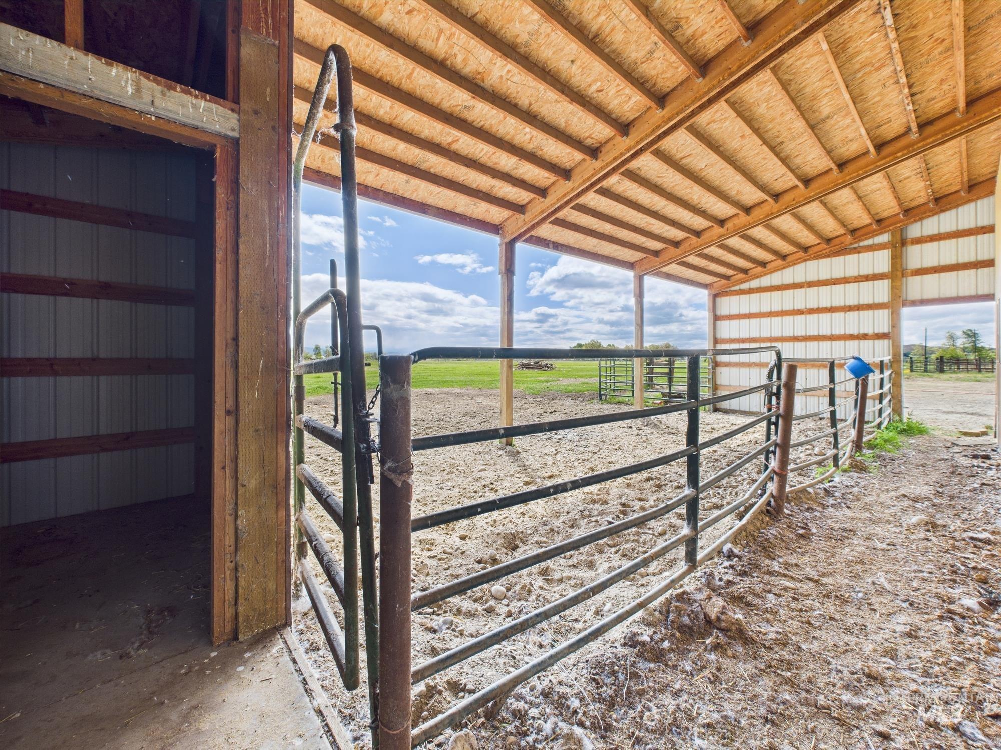 1334 Morehouse Rd., Emmett, Idaho 83617, 3 Bedrooms, 3 Bathrooms, Residential For Sale, Price $895,000,MLS 98948233