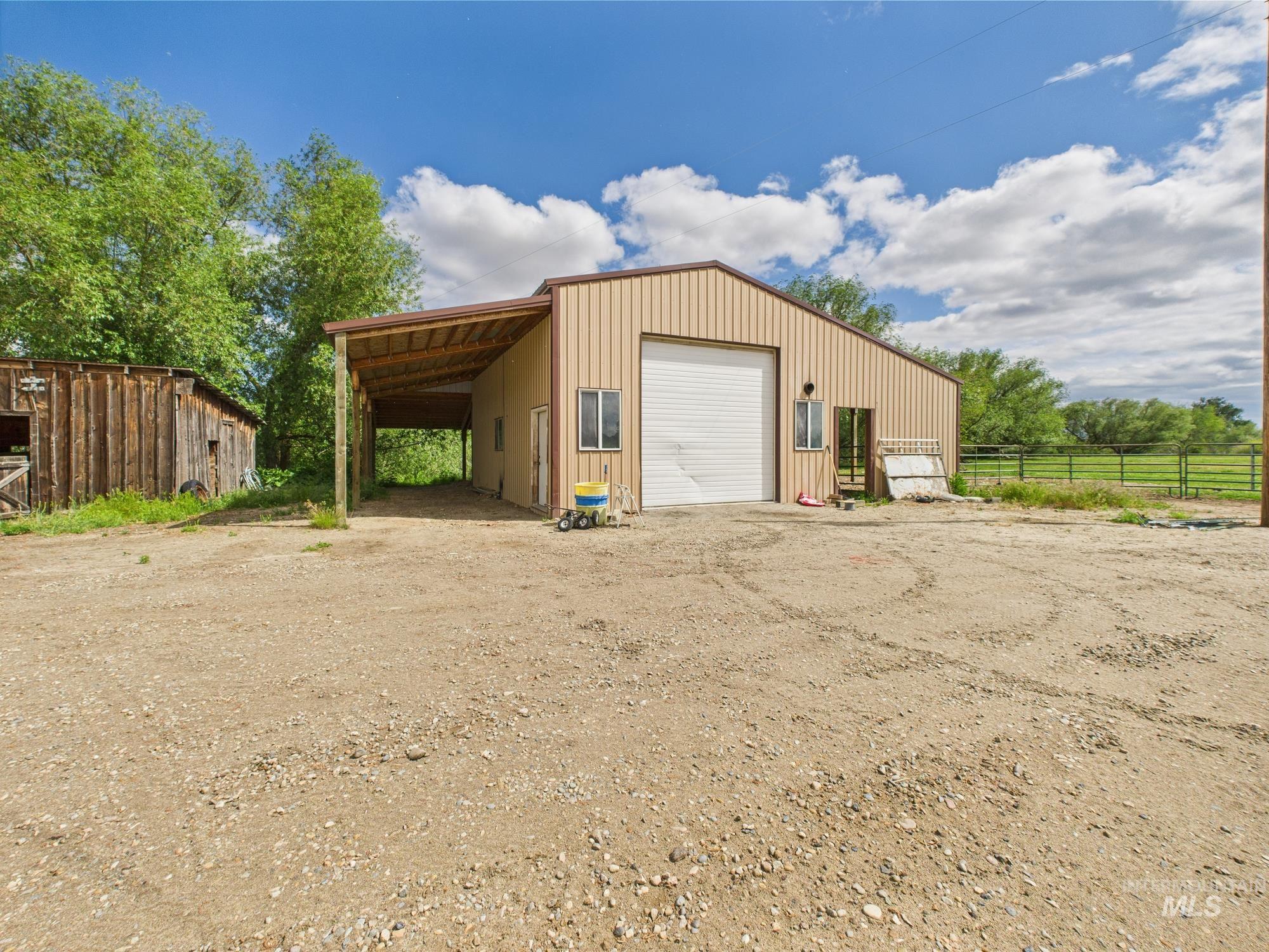 1334 Morehouse Rd., Emmett, Idaho 83617, 3 Bedrooms, 3 Bathrooms, Residential For Sale, Price $895,000,MLS 98948233