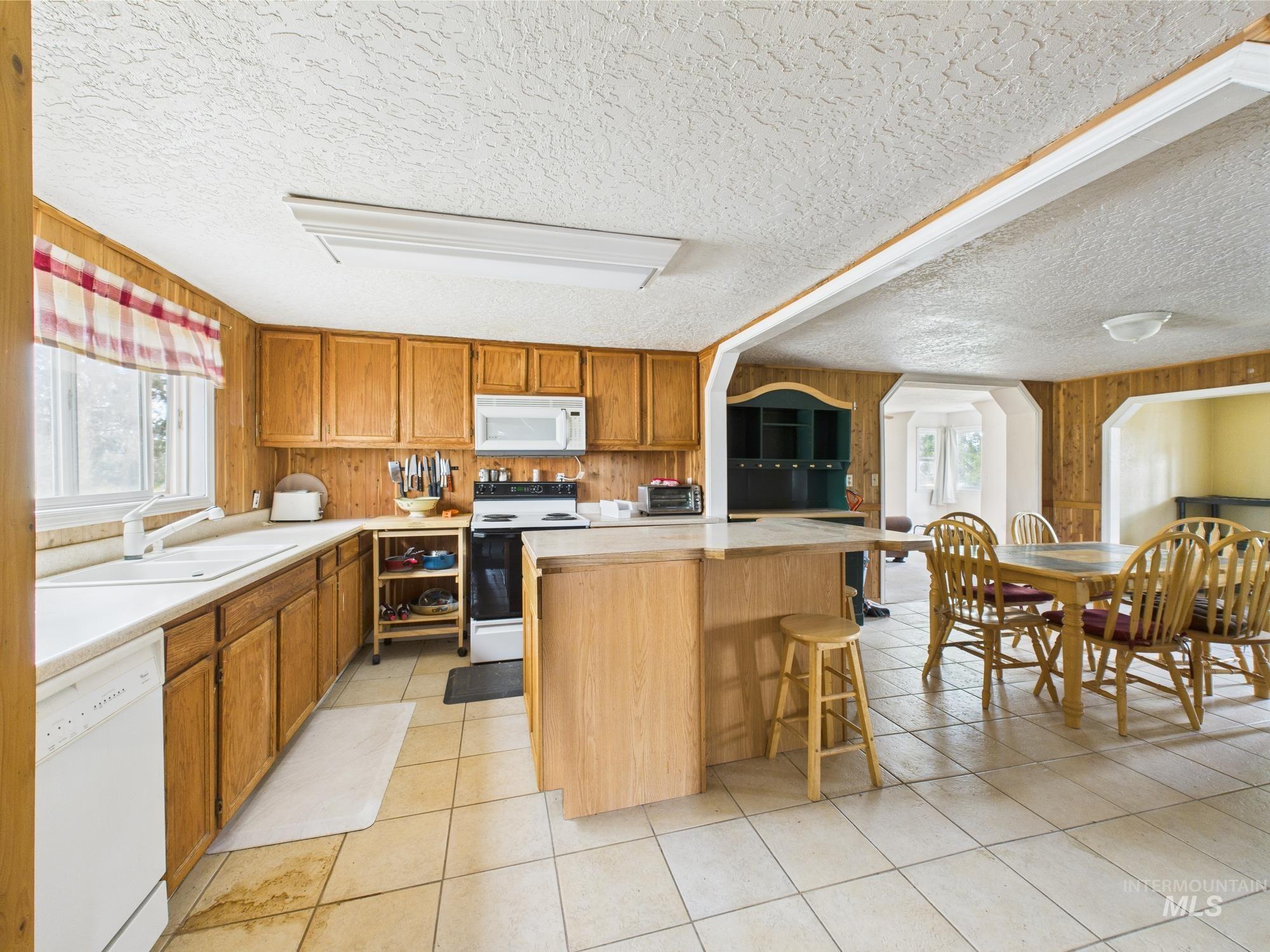 1334 Morehouse Rd., Emmett, Idaho 83617, 3 Bedrooms, 3 Bathrooms, Residential For Sale, Price $895,000,MLS 98948233