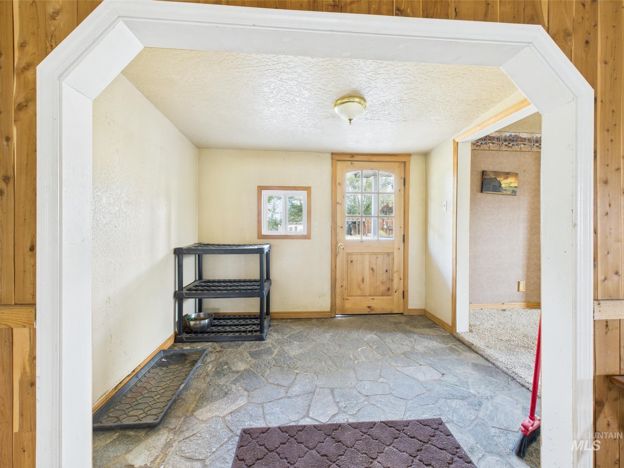 1334 Morehouse Rd., Emmett, Idaho 83617, 3 Bedrooms, 3 Bathrooms, Residential For Sale, Price $895,000,MLS 98948233