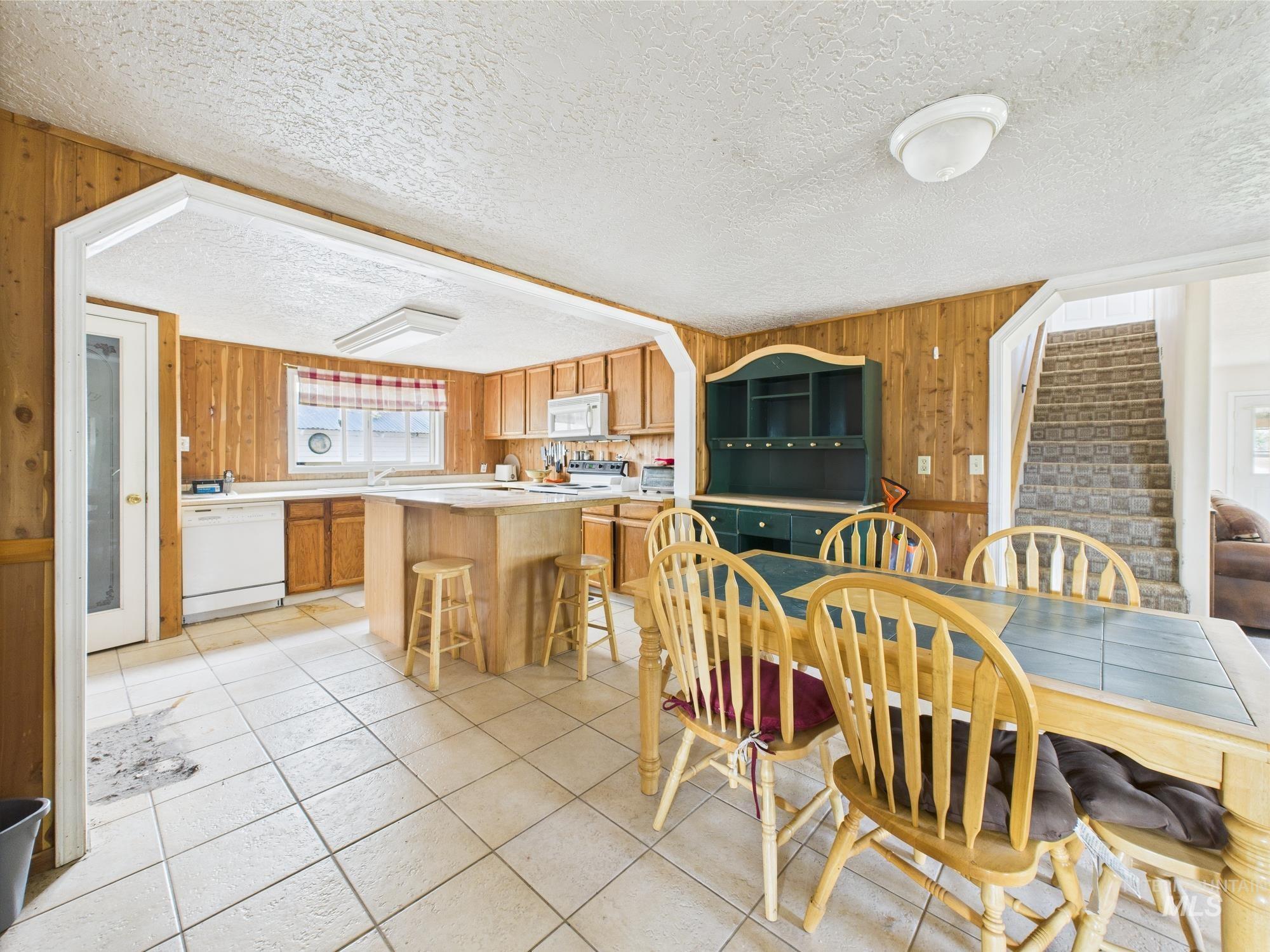 1334 Morehouse Rd., Emmett, Idaho 83617, 3 Bedrooms, 3 Bathrooms, Residential For Sale, Price $895,000,MLS 98948233