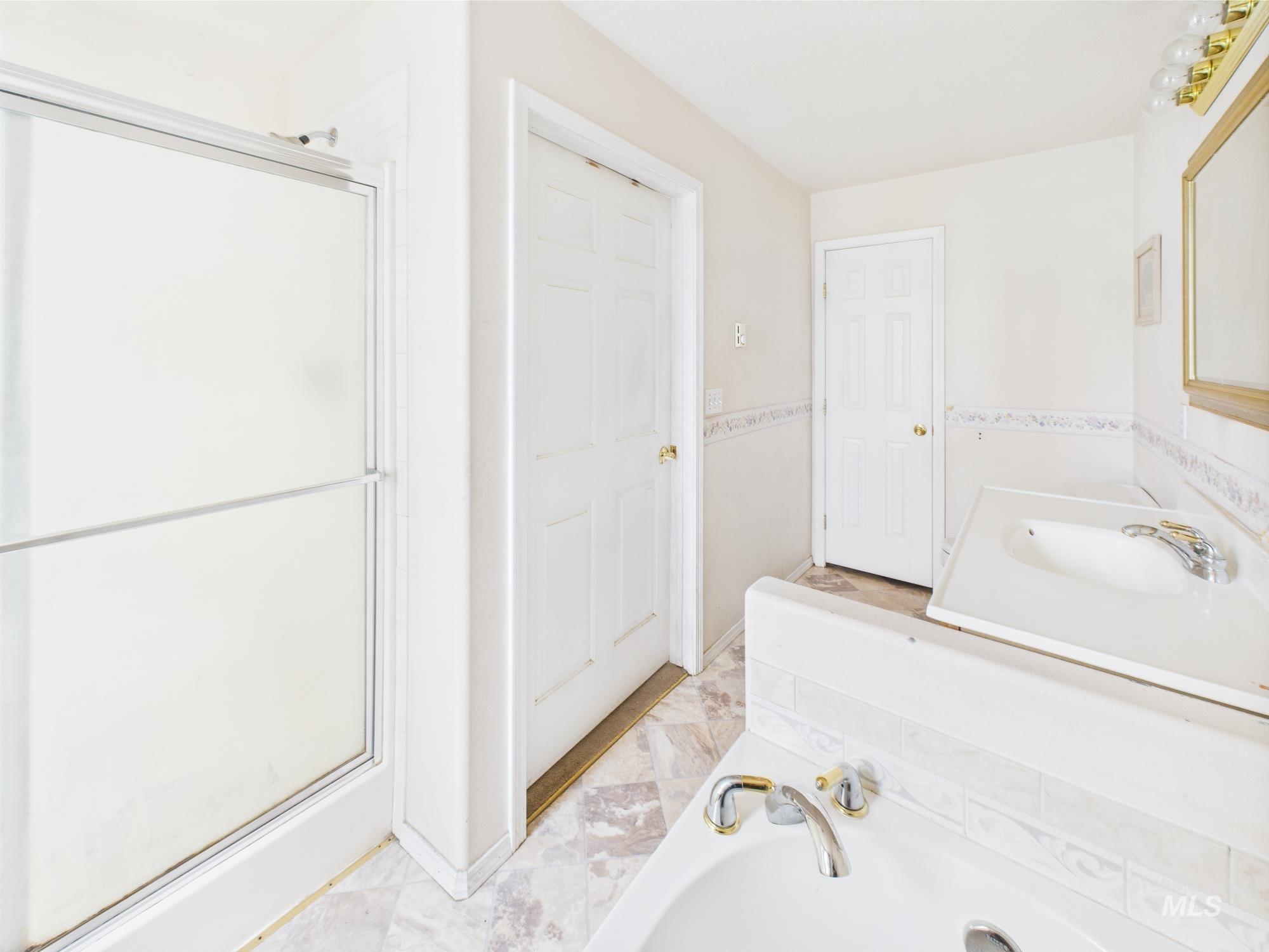 1334 Morehouse Rd., Emmett, Idaho 83617, 3 Bedrooms, 3 Bathrooms, Residential For Sale, Price $895,000,MLS 98948233