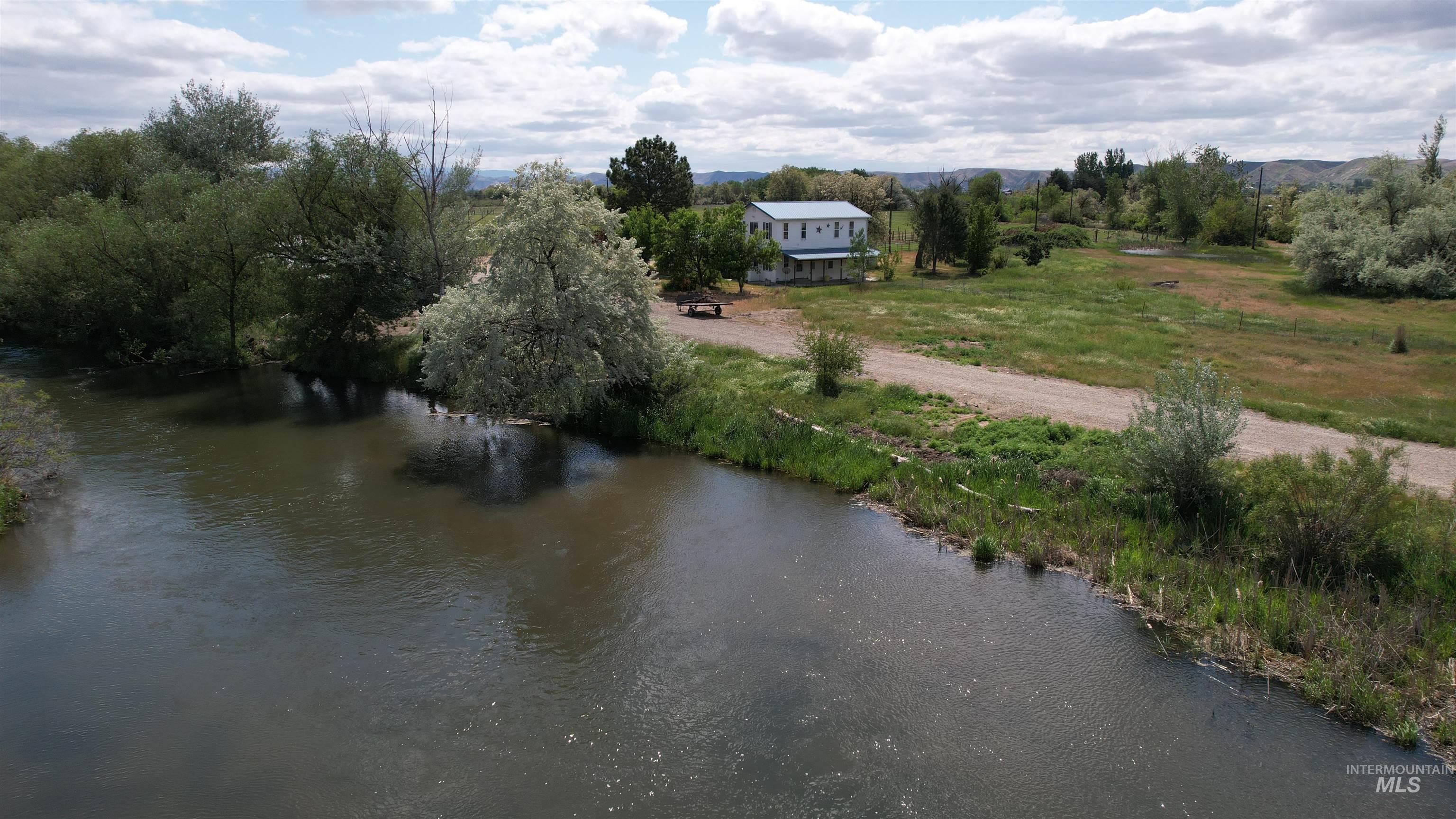 1334 Morehouse Rd., Emmett, Idaho 83617, 3 Bedrooms, 3 Bathrooms, Residential For Sale, Price $895,000,MLS 98948233