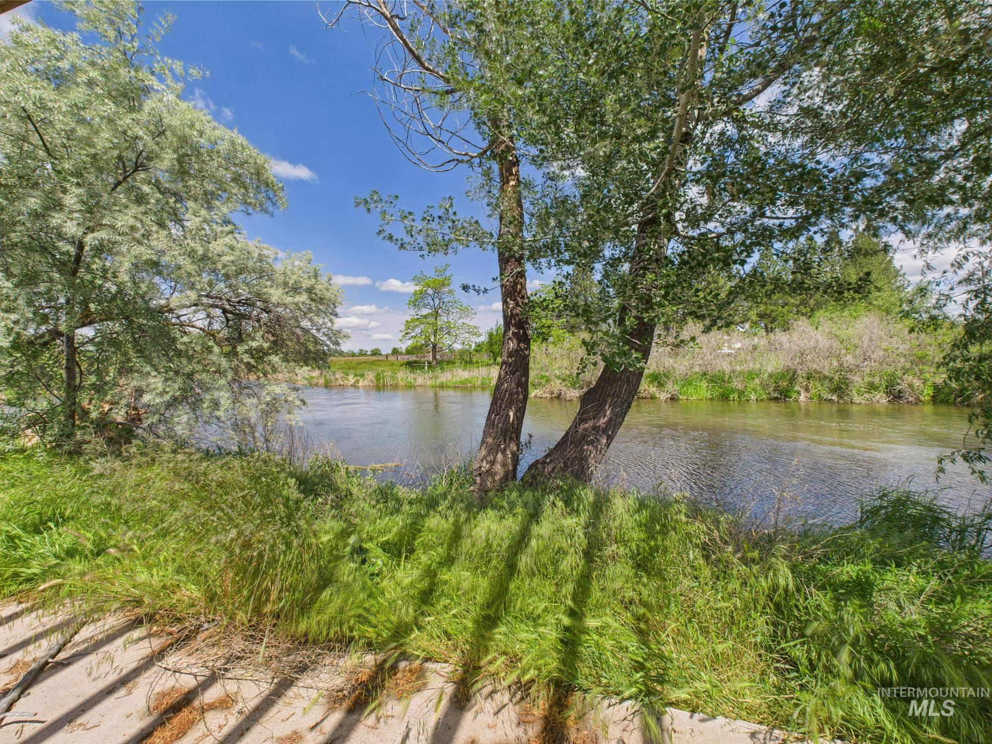 1334 Morehouse Rd., Emmett, Idaho 83617, 3 Bedrooms, 3 Bathrooms, Residential For Sale, Price $895,000,MLS 98948233