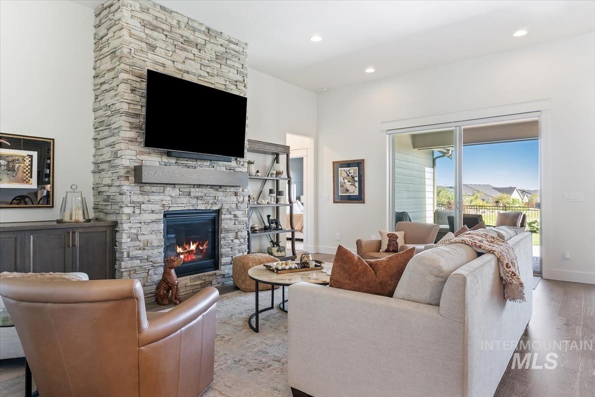 12013 W Zamalek Ct, Kuna, Idaho 83634, 3 Bedrooms, 2 Bathrooms, Residential For Sale, Price $679,900,MLS 98948236