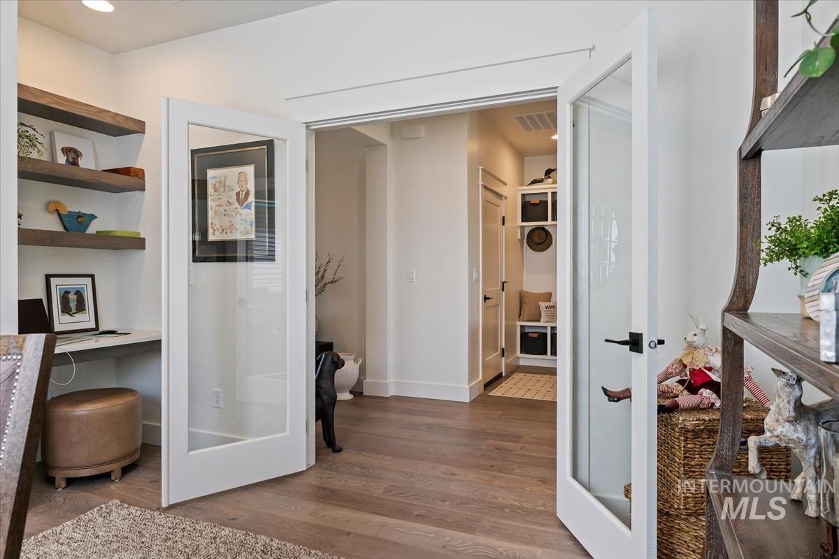 12013 W Zamalek Ct, Kuna, Idaho 83634, 3 Bedrooms, 2 Bathrooms, Residential For Sale, Price $679,900,MLS 98948236