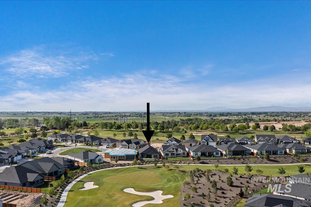 12013 W Zamalek Ct, Kuna, Idaho 83634, 3 Bedrooms, 2 Bathrooms, Residential For Sale, Price $679,900,MLS 98948236