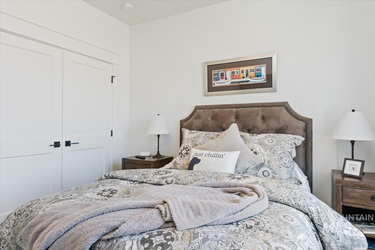 12013 W Zamalek Ct, Kuna, Idaho 83634, 3 Bedrooms, 2 Bathrooms, Residential For Sale, Price $679,900,MLS 98948236