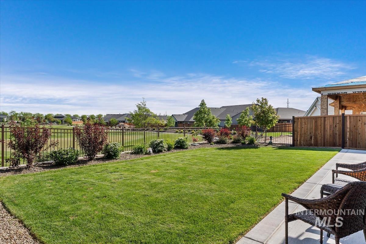 12013 W Zamalek Ct, Kuna, Idaho 83634, 3 Bedrooms, 2 Bathrooms, Residential For Sale, Price $679,900,MLS 98948236