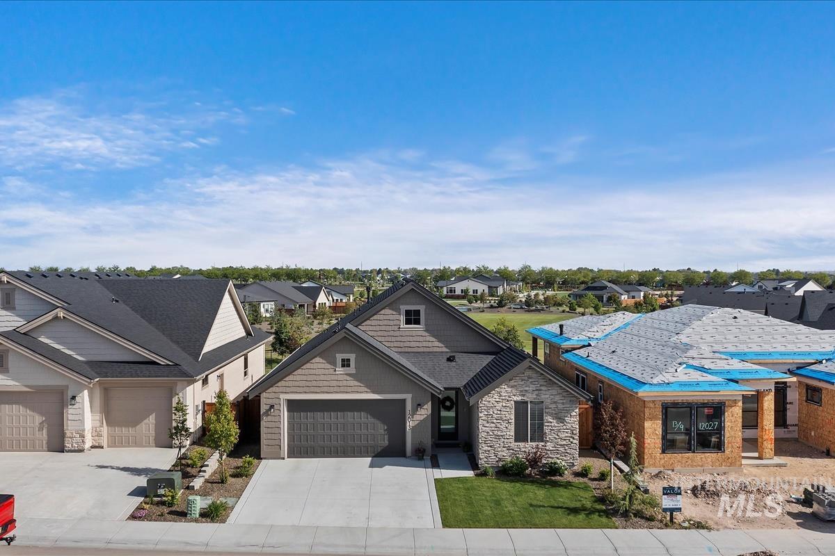 12013 W Zamalek Ct, Kuna, Idaho 83634, 3 Bedrooms, 2 Bathrooms, Residential For Sale, Price $679,900,MLS 98948236