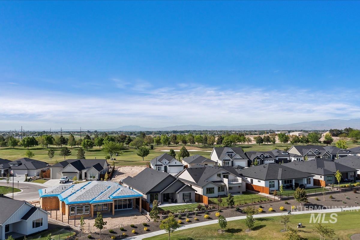 12013 W Zamalek Ct, Kuna, Idaho 83634, 3 Bedrooms, 2 Bathrooms, Residential For Sale, Price $679,900,MLS 98948236