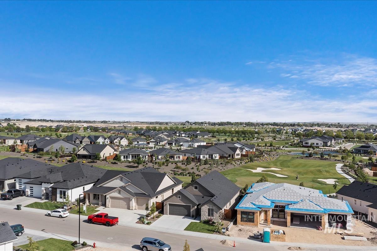 12013 W Zamalek Ct, Kuna, Idaho 83634, 3 Bedrooms, 2 Bathrooms, Residential For Sale, Price $679,900,MLS 98948236