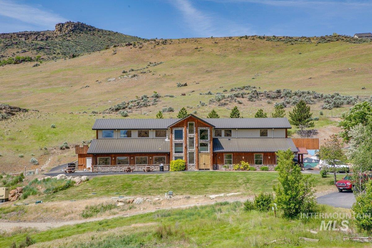 5001 Cherry Gulch Lane, Emmett, Idaho 83617, 10 Bedrooms, 20 Bathrooms, Residential For Sale, Price $3,750,000,MLS 98948292
