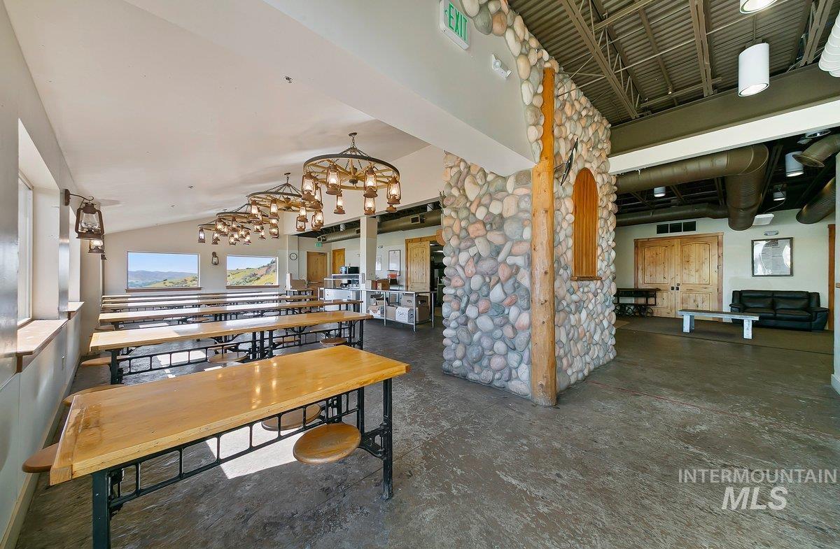 5001 Cherry Gulch Lane, Emmett, Idaho 83617, 10 Bedrooms, 20 Bathrooms, Residential For Sale, Price $3,750,000,MLS 98948292