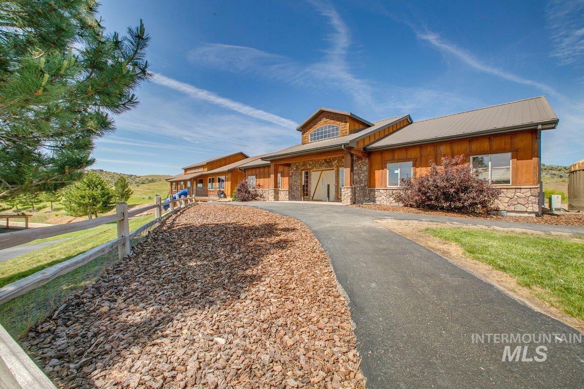 5001 Cherry Gulch Lane, Emmett, Idaho 83617, 10 Bedrooms, 20 Bathrooms, Residential For Sale, Price $3,750,000,MLS 98948292