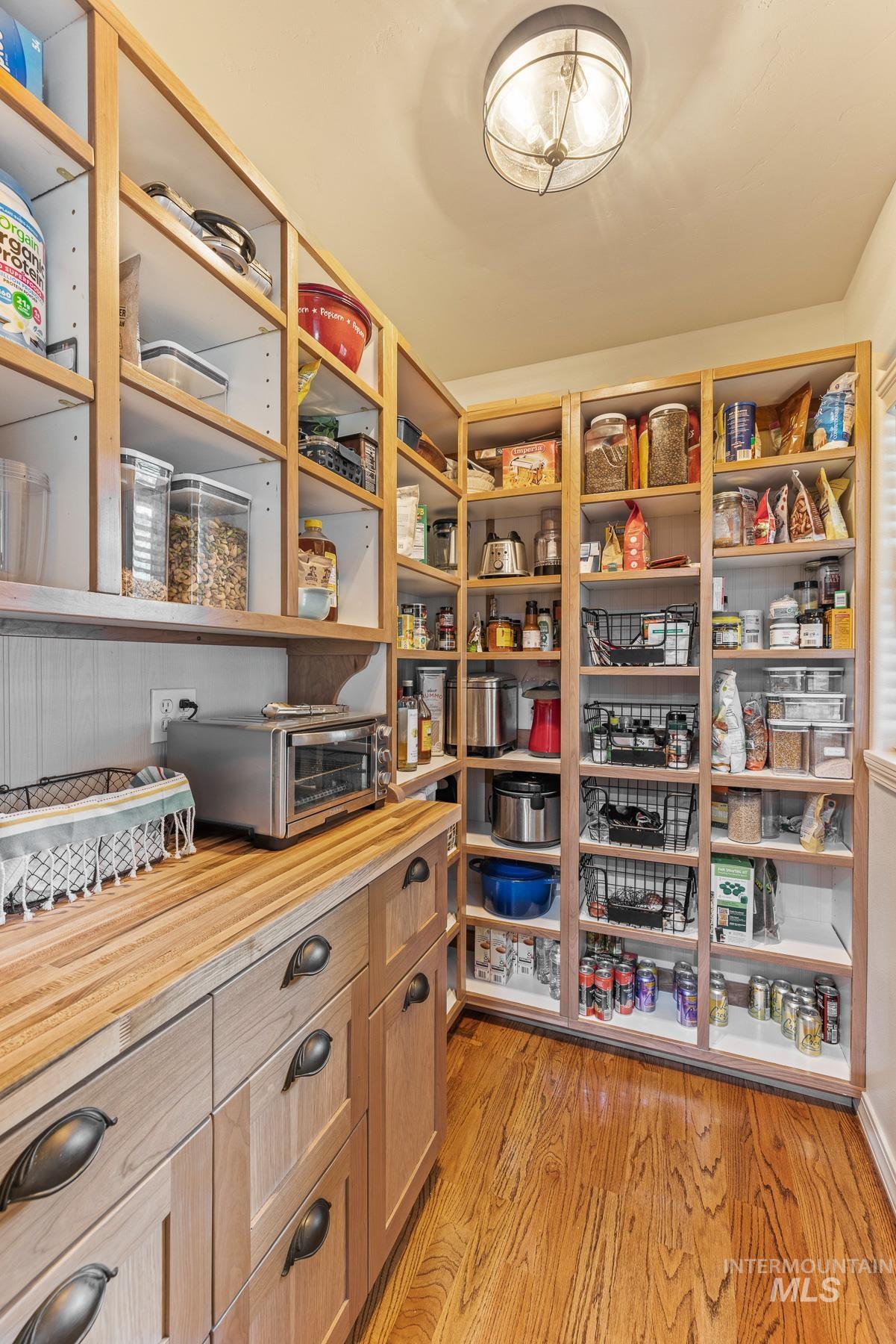 1611 Woodhaven Lane, McCall, Idaho 83638, 4 Bedrooms, 3 Bathrooms, Residential For Sale, Price $1,445,000,MLS 98948328