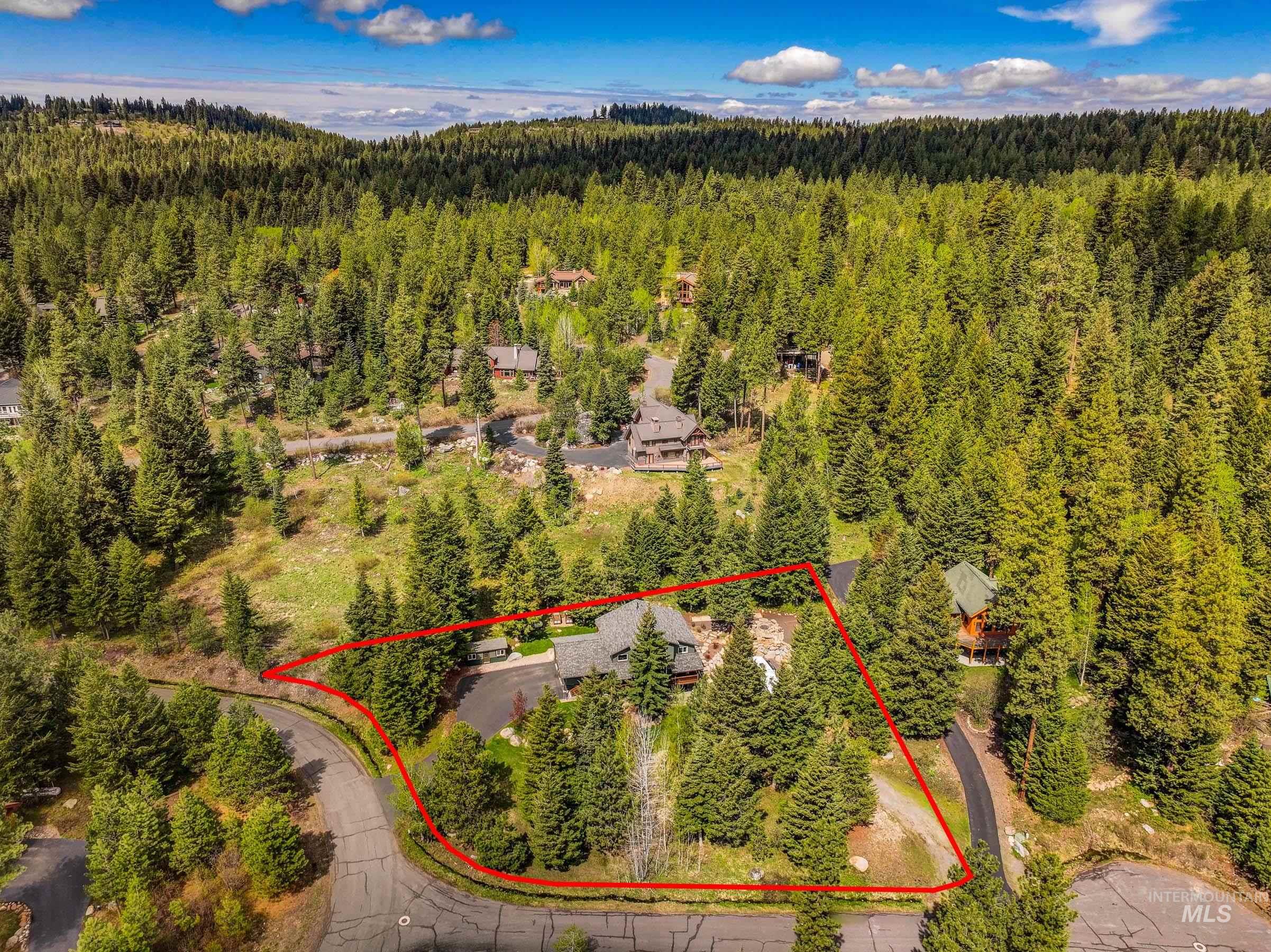 1611 Woodhaven Lane, McCall, Idaho 83638, 4 Bedrooms, 3 Bathrooms, Residential For Sale, Price $1,445,000,MLS 98948328