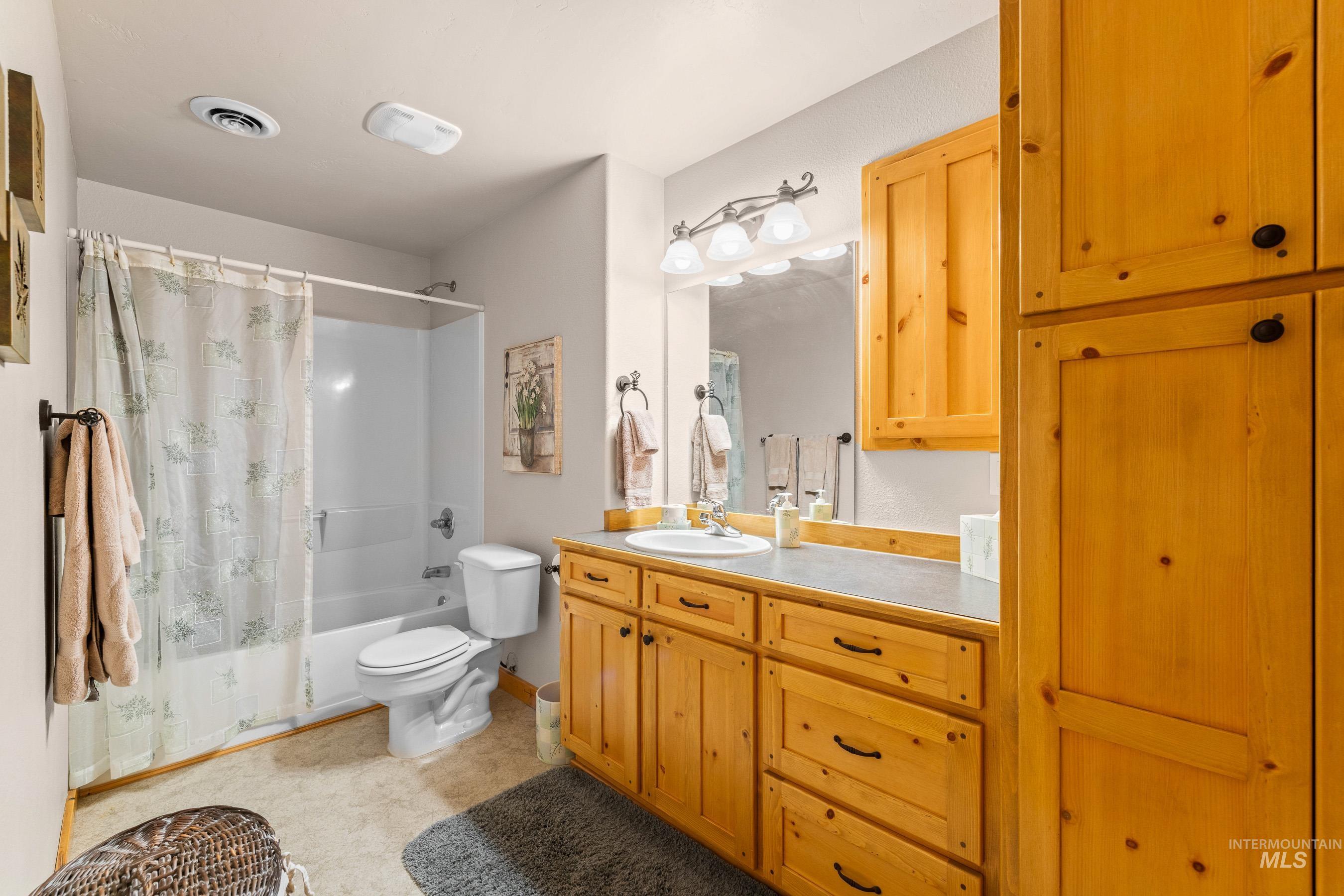 1611 Woodhaven Lane, McCall, Idaho 83638, 4 Bedrooms, 3 Bathrooms, Residential For Sale, Price $1,445,000,MLS 98948328